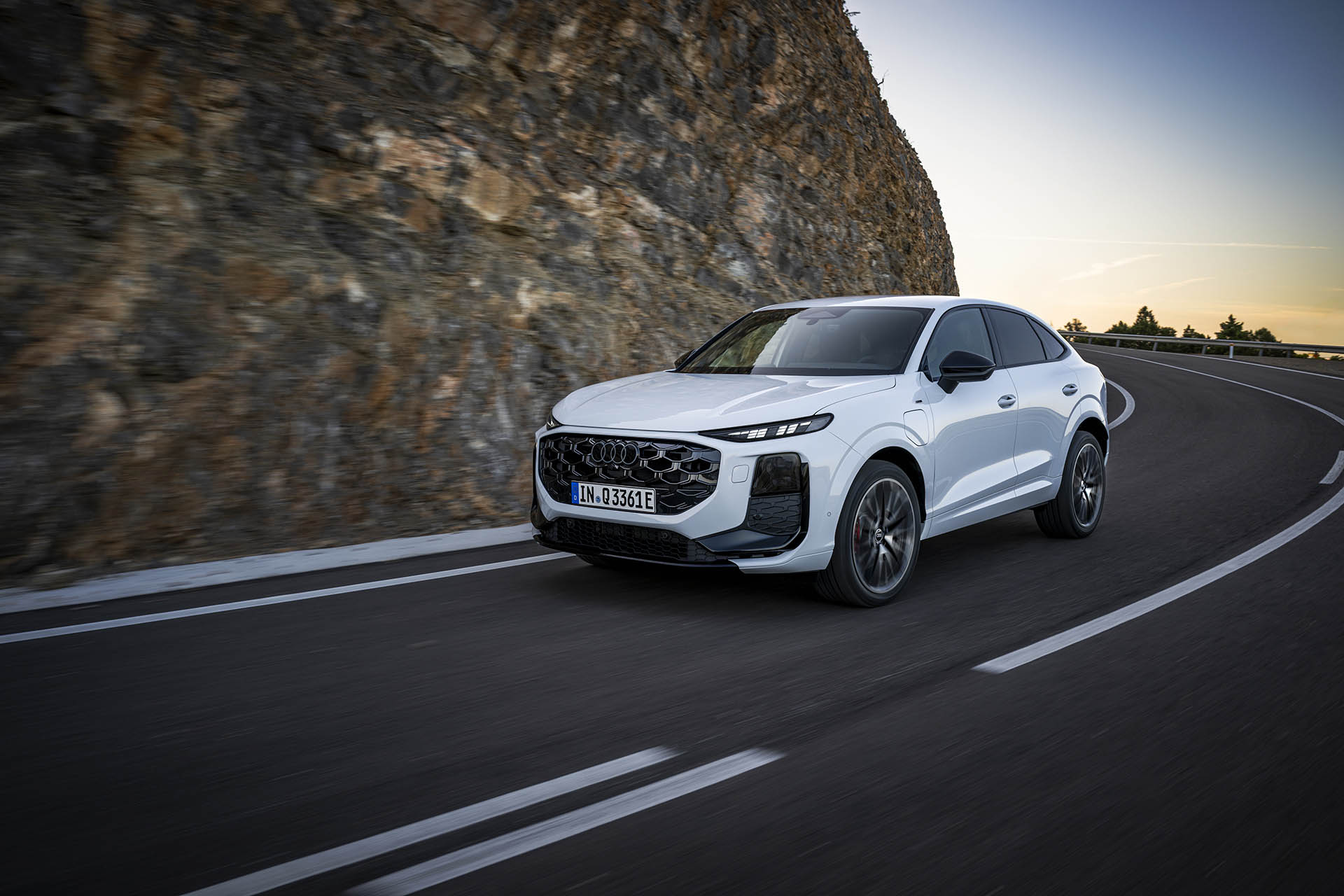 Predstavujeme Audi Q3 Sportback novej generácie. SUV-kupé má aj slovenský cenník