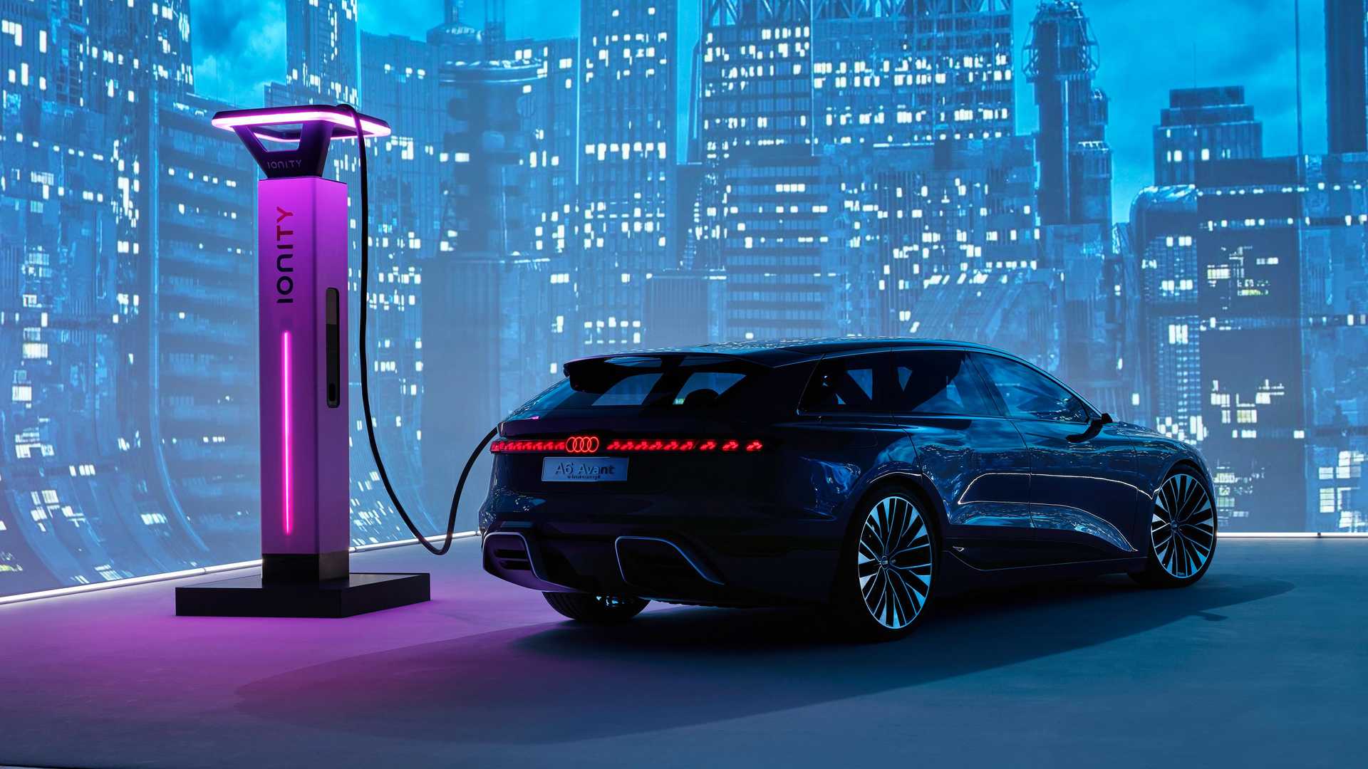Audi A6 Avant e-tron: budúcnosť môže byť elektrická