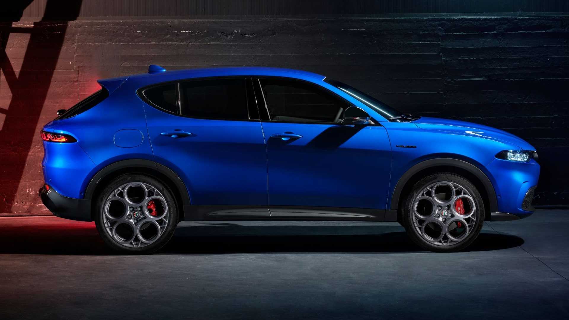 Alfa Romeo Tonale predvádza ako má vyzerať menšie SUV