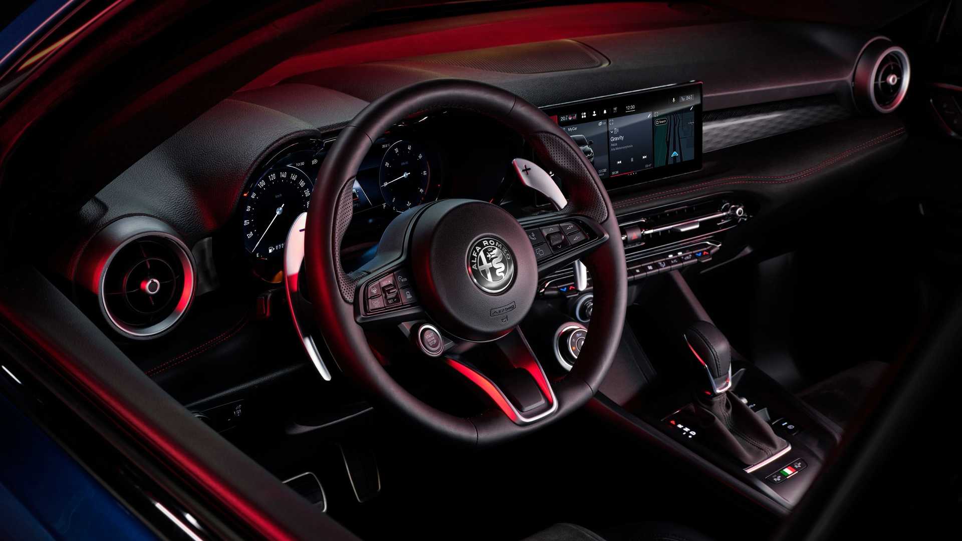 Alfa Romeo Tonale predvádza ako má vyzerať menšie SUV