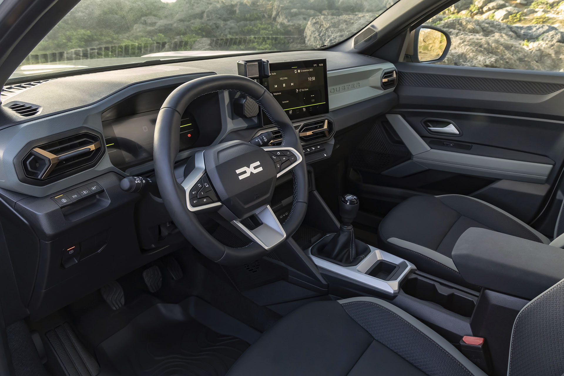 Nová Dacia Duster bude mať aj hybrid a automat