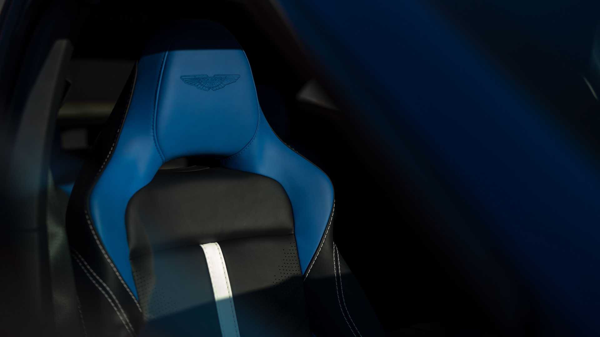  Aston Martin ukázal najvýkonnejšie SUV DBX 707