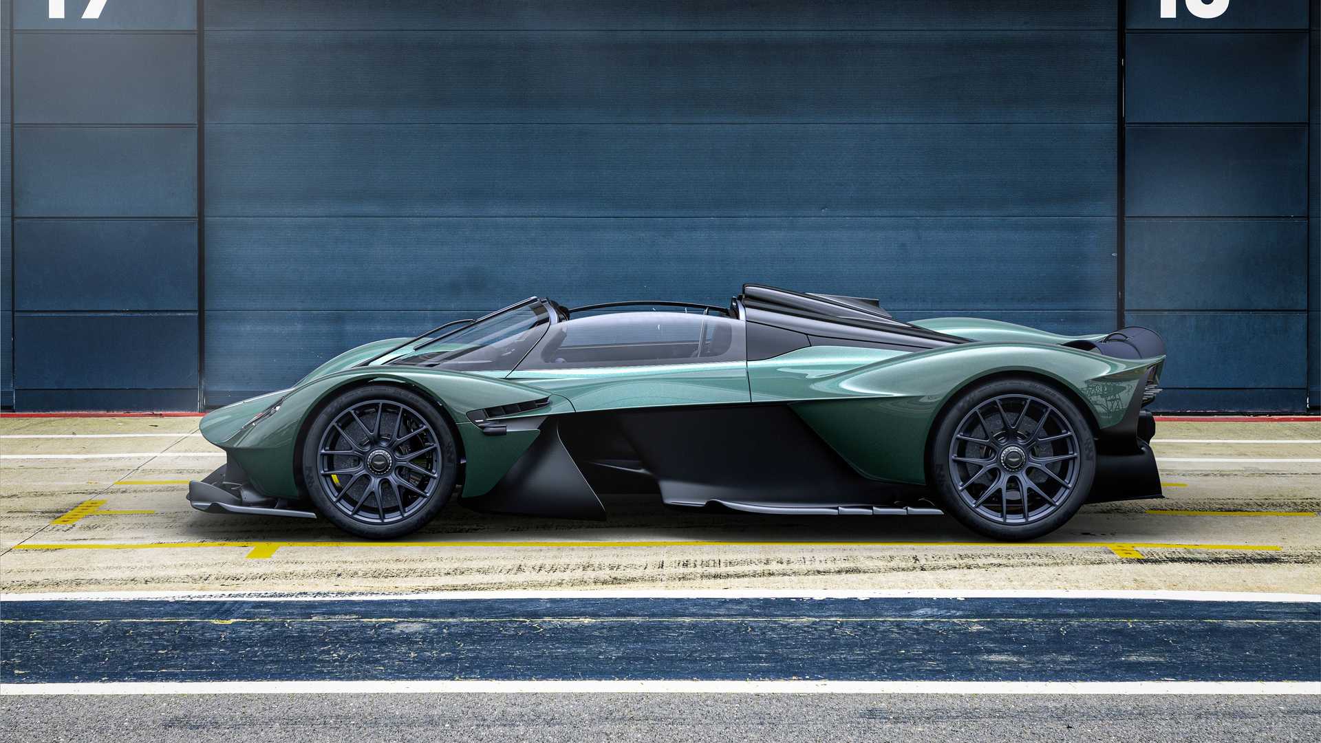 Aston Martin Valkyrie Spider: 330 za hodinu bez strechy