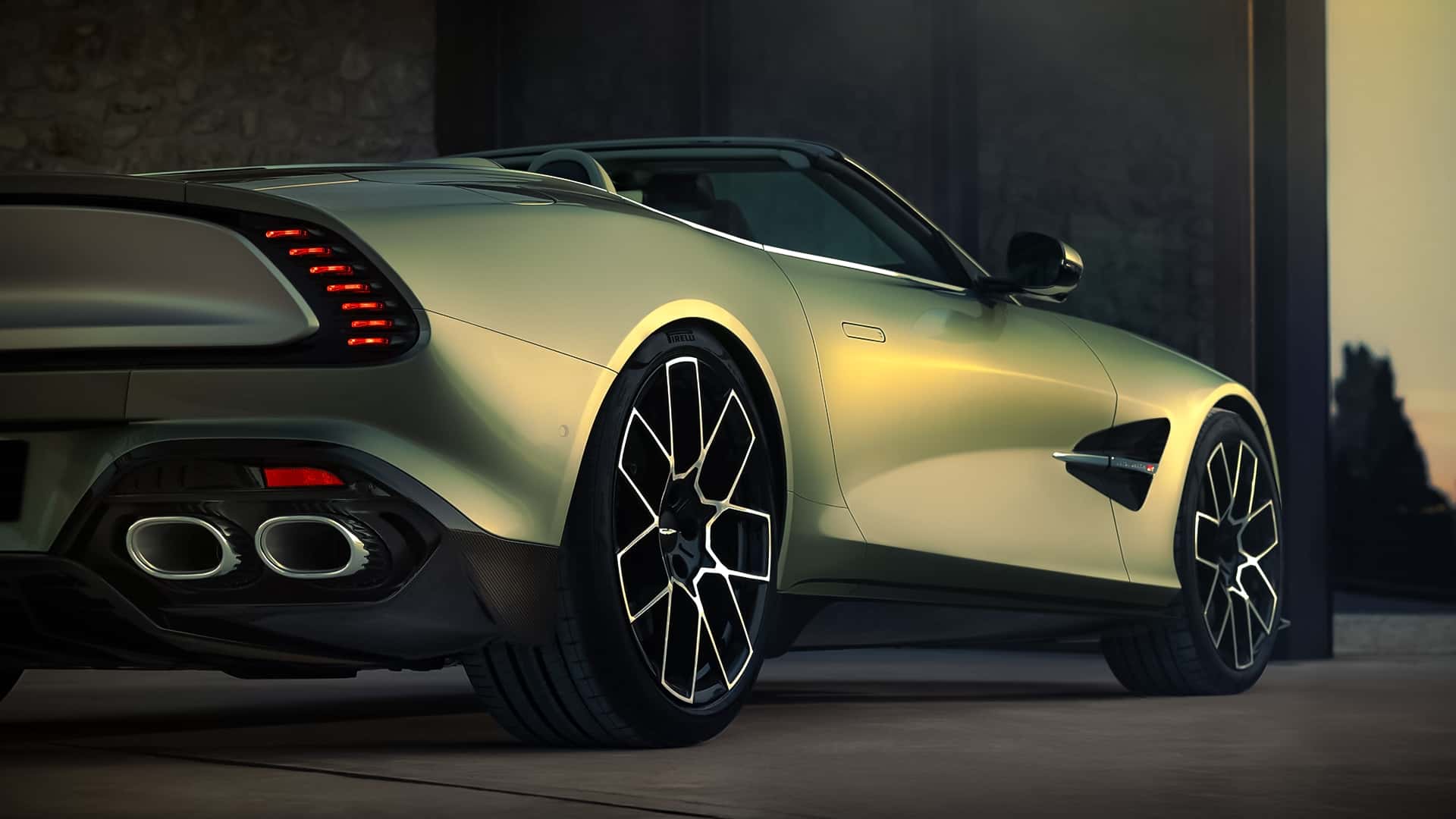 Aston Martin Vanquish Volante.