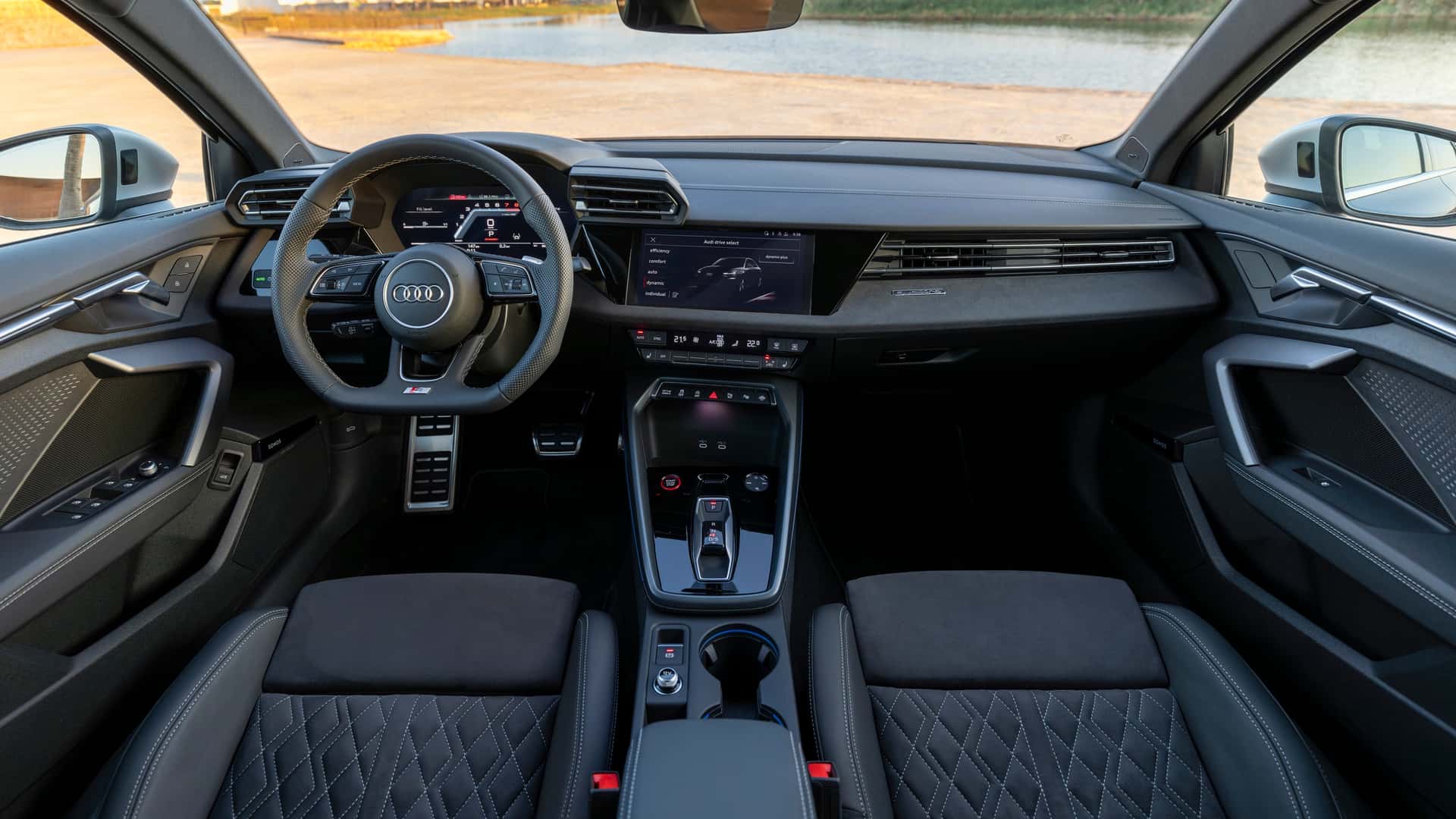 Audi S3 tiež zasiahla modernizácia, má aj viac výkonu