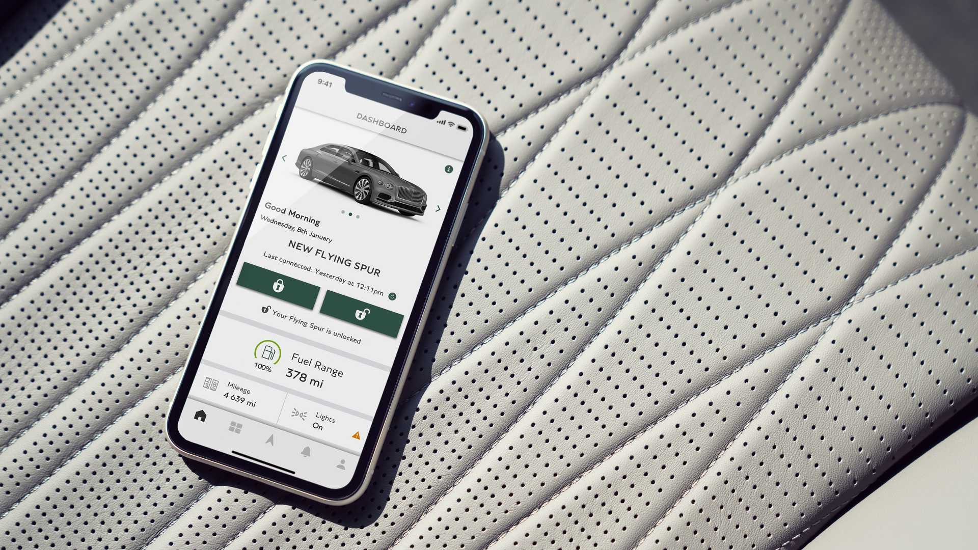 Bentley Flying Spur je k dispozícii s motorom V8. Stačí mu to?