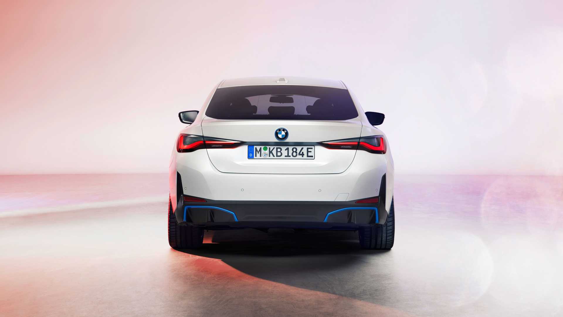 BMW i4