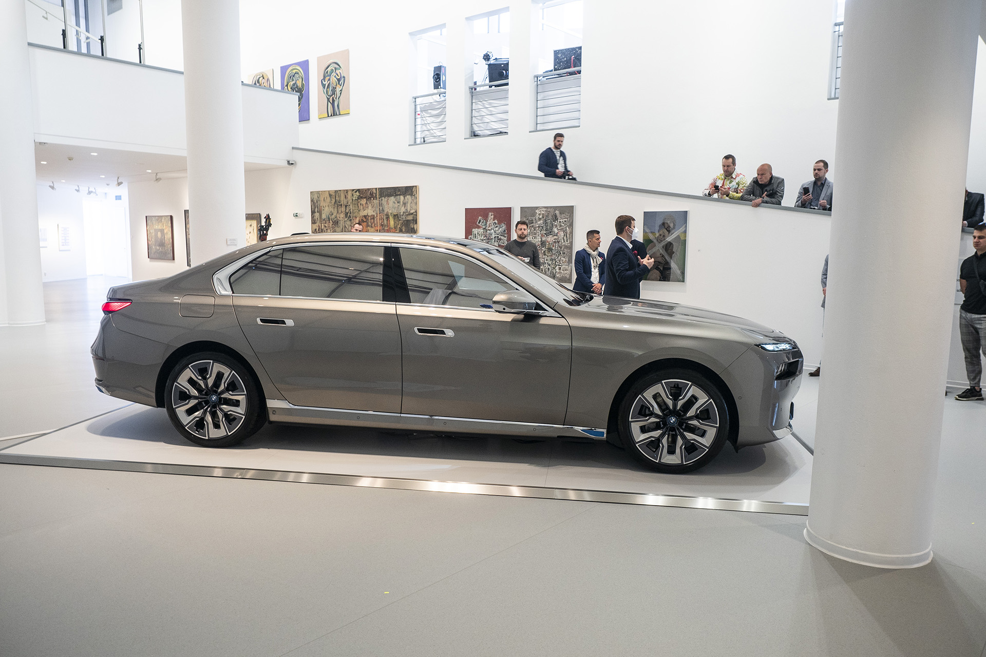 Nové BMW radu 7: Rozdelené svetlá delia ľudí na dva tábory