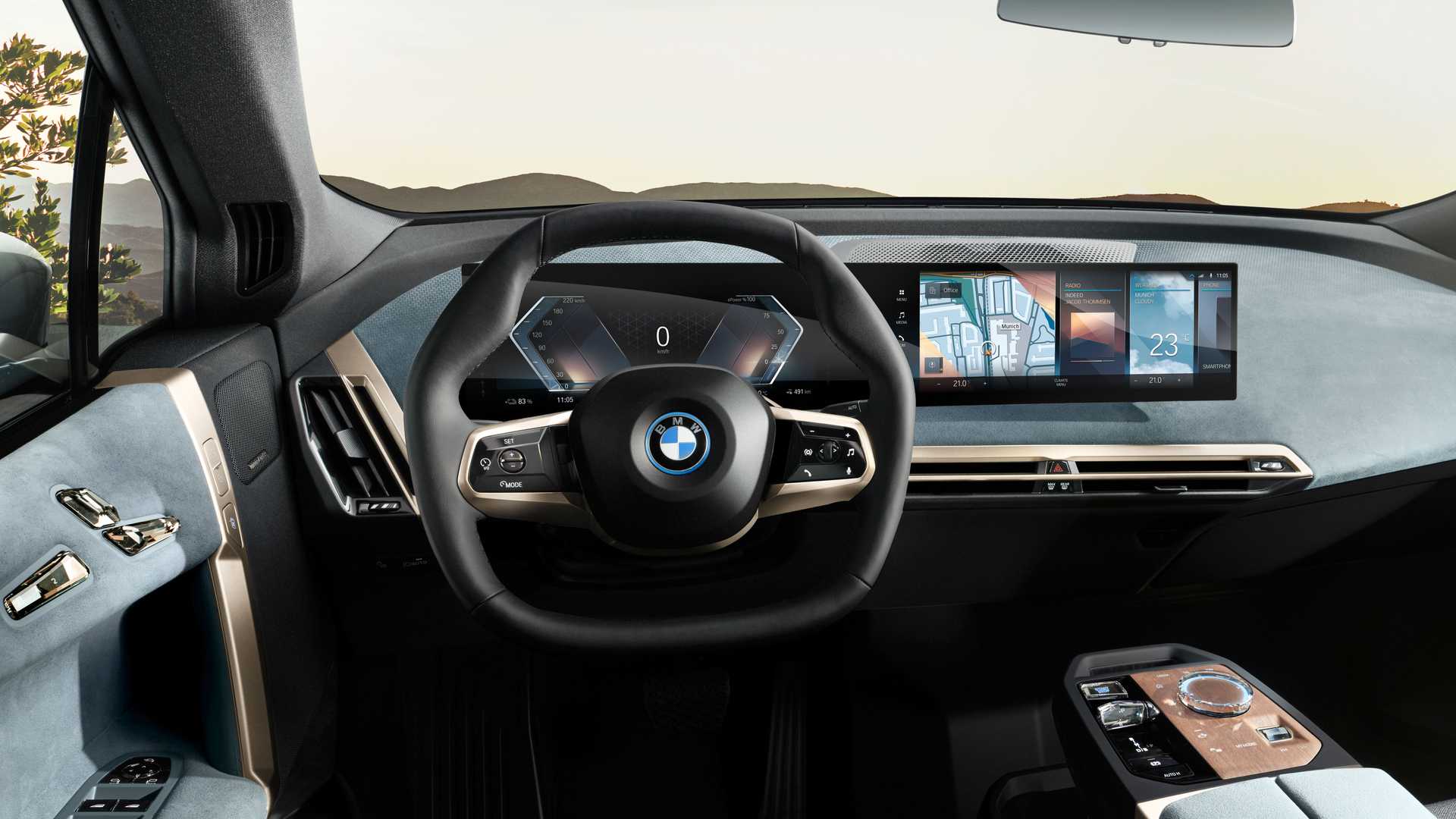 Z Mníchova prichádza nový elektrický vrchol, BMW iX prejde až 500 kilometrov