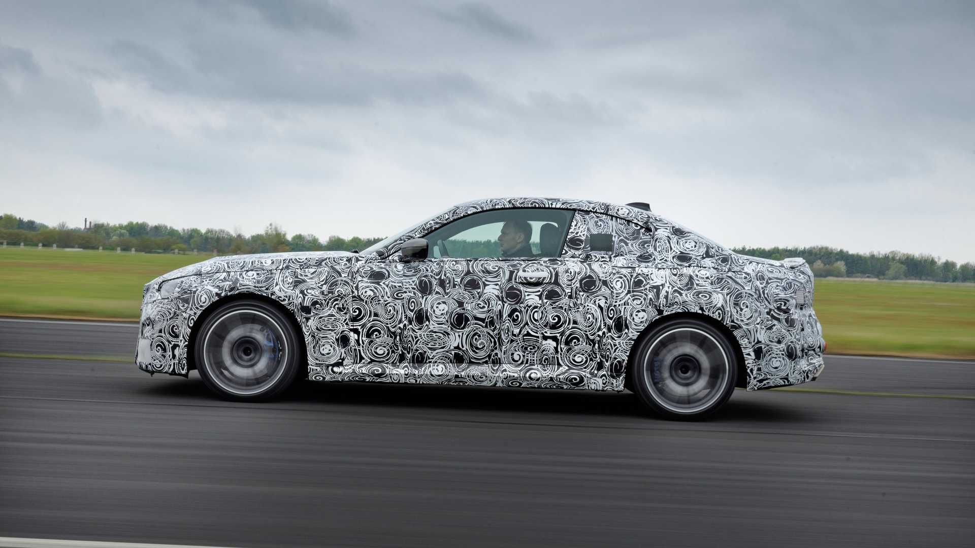 Ak máte predstavivosť, tak uvidíte nové kupé BMW radu 2