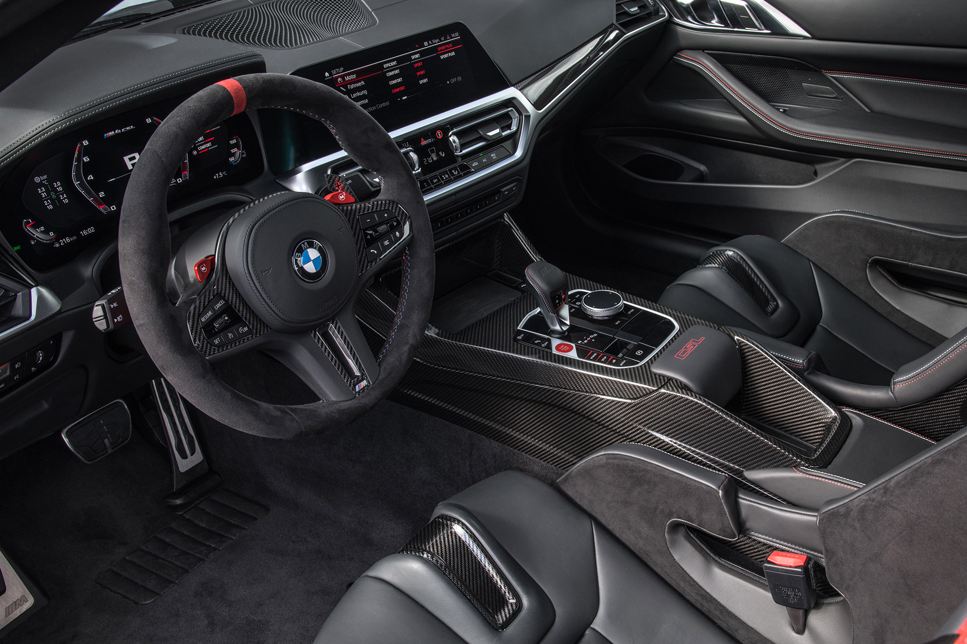 BMW M4 CSL má ešte výživnejší recept na superšport