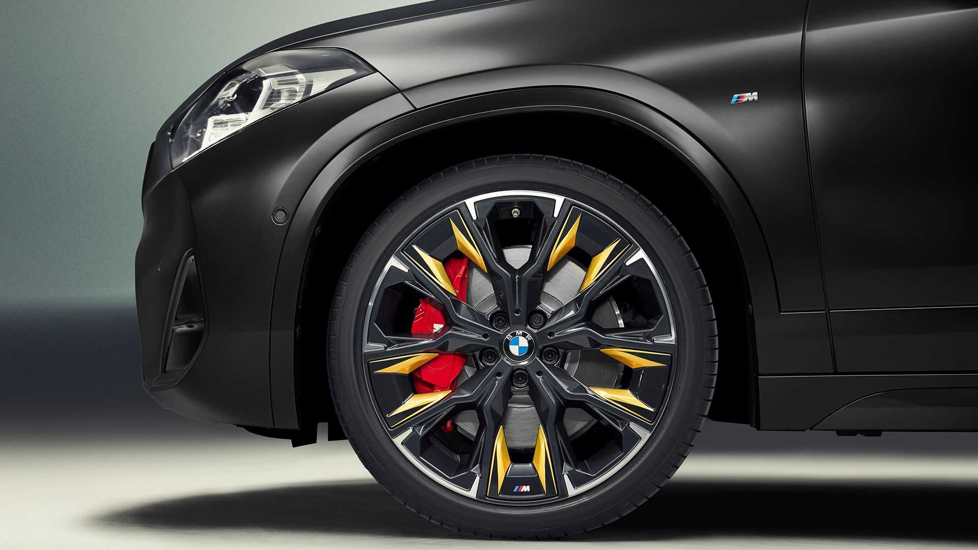 BMW X2 GoldPlay je edícia so zlatými prvkami