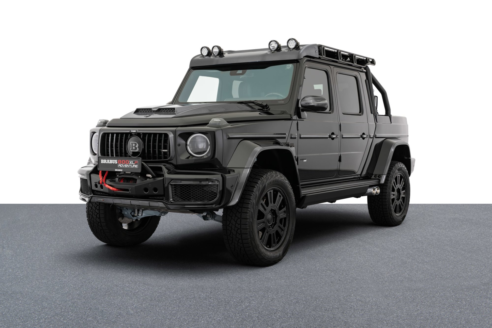 Brabus 800 Adventure XLP Superblack trhá betón! Portálové nápravy, výkon 800 koní. Predĺžené hyper delo postavené na základe Mercedesu-AMG G 63je tu. Čo ponúkne delo za vyše 700-tisíc eur? 