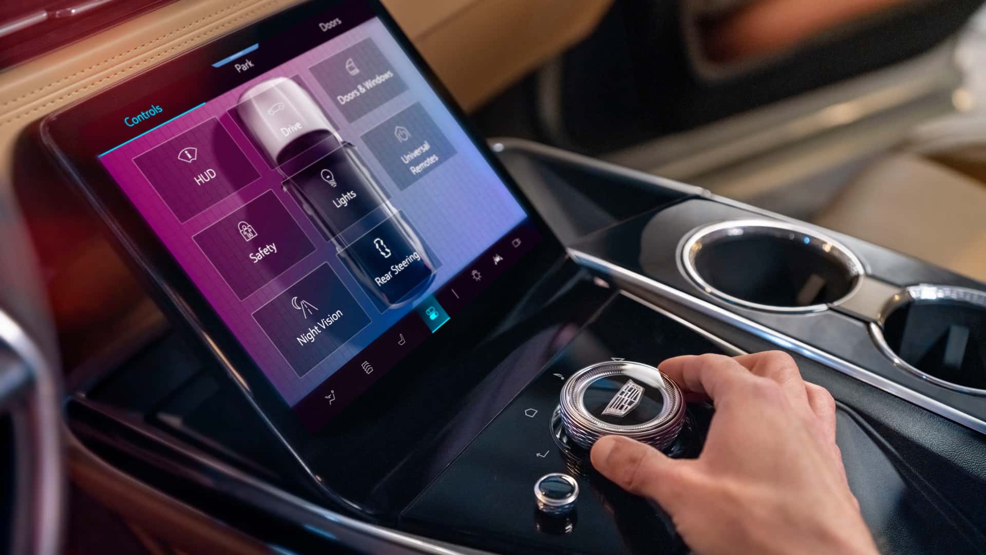 Cadillac Escalade IQ je elektrický konkurent Mercedesu EQS SUV