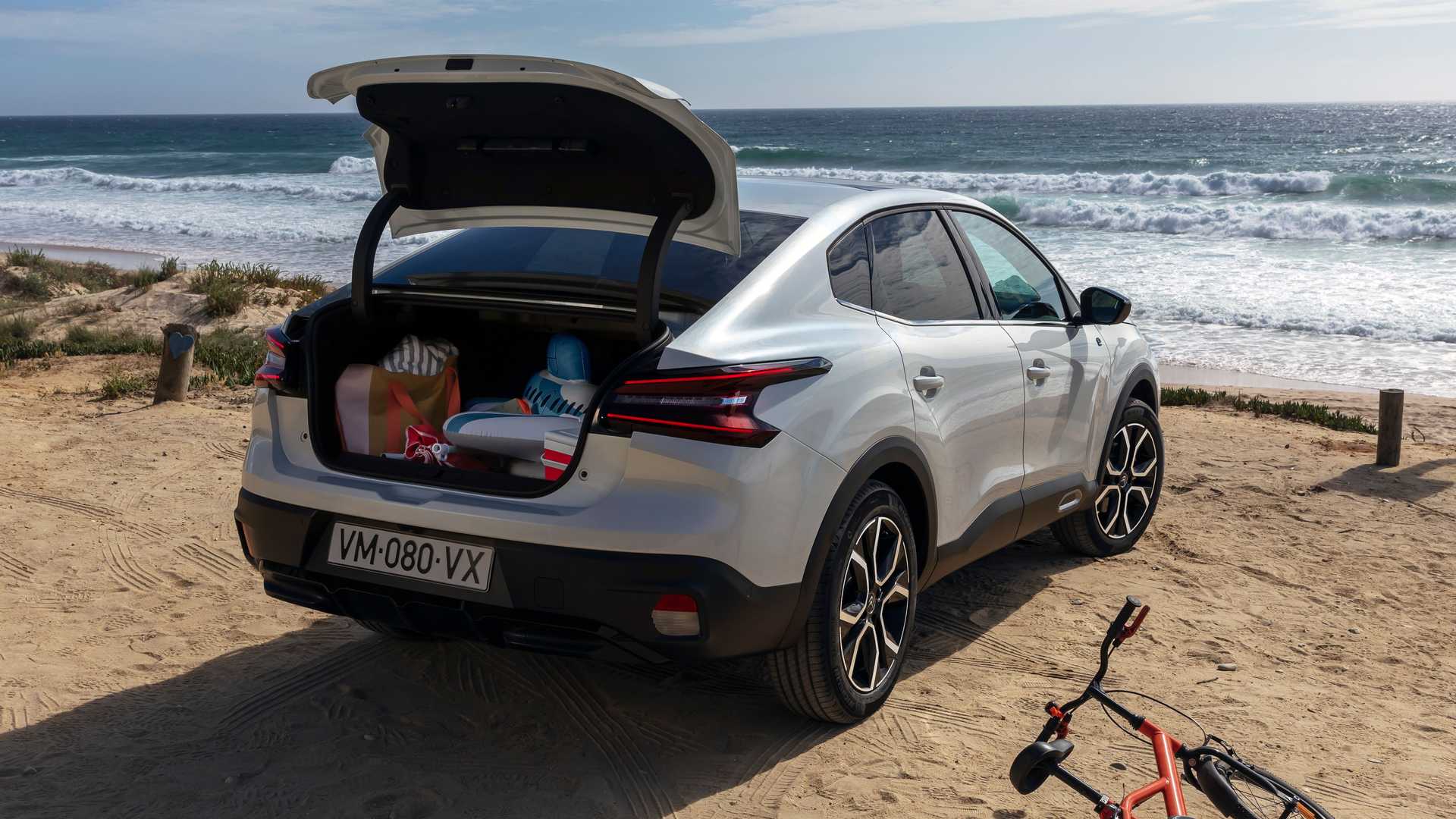 Citroën C4 X: Zvláštny sedan príde aj k nám