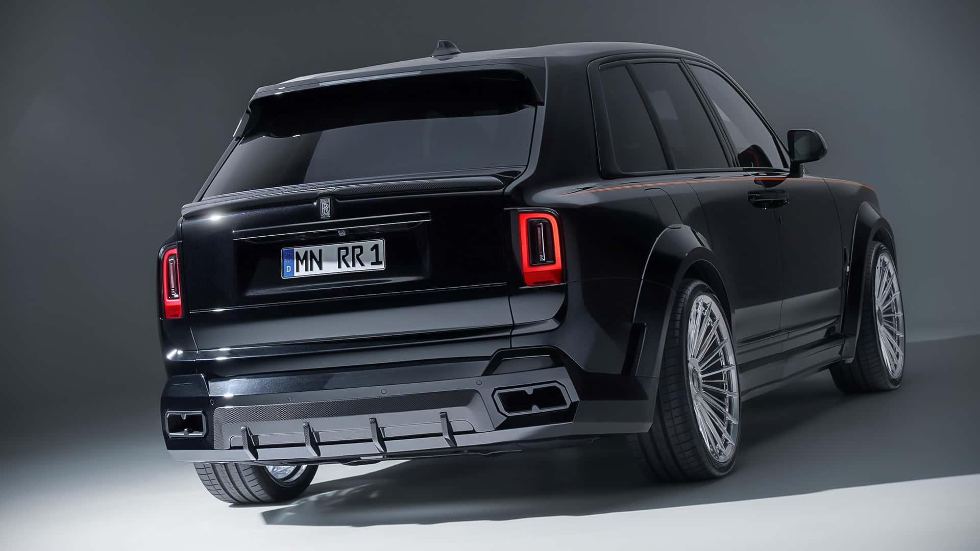 Chcete 24-ky kolesá? Rolls-Royce Cullinan od Spofec je cesta