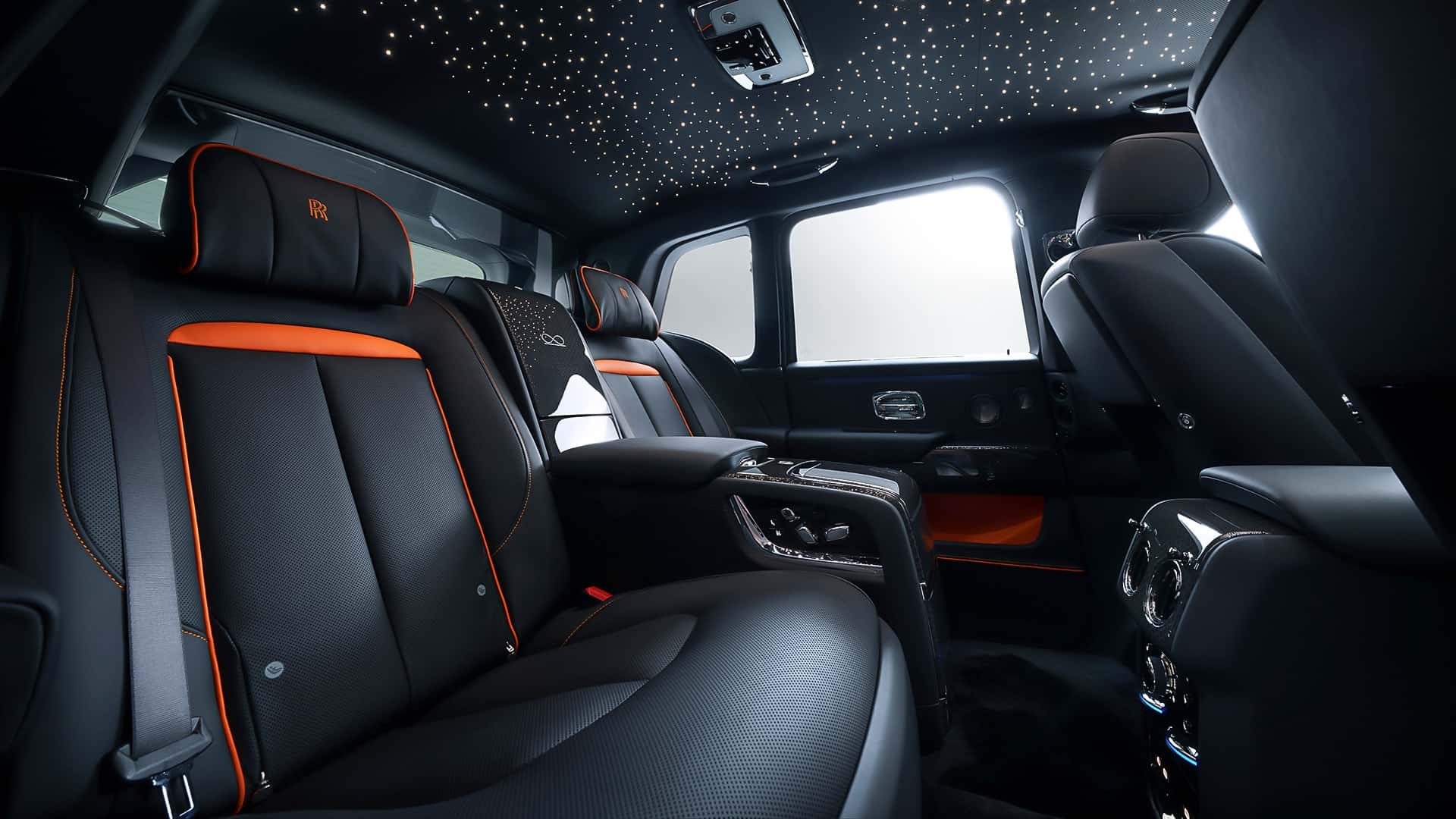 Chcete 24-ky kolesá? Rolls-Royce Cullinan od Spofec je cesta