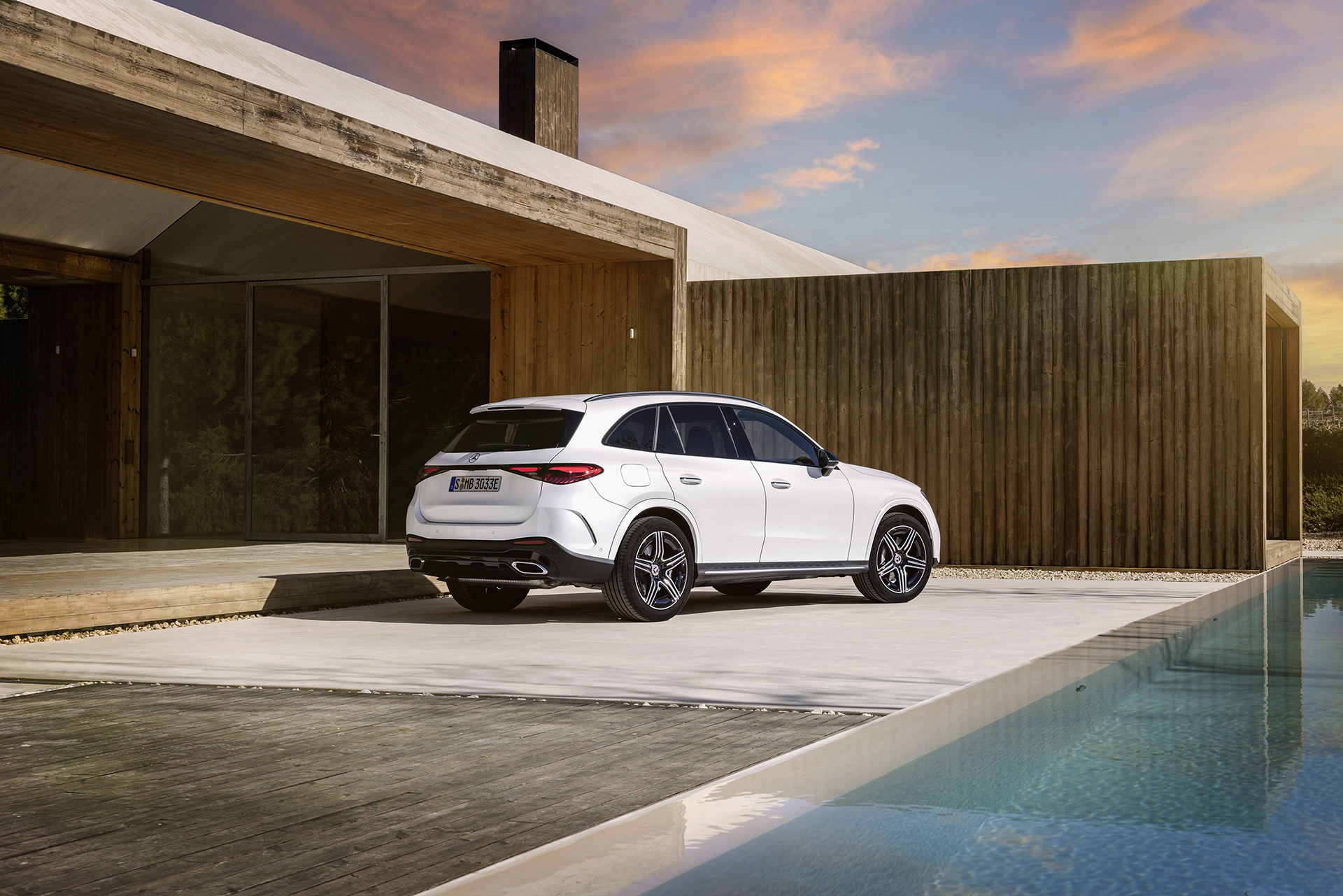 Mercedes predstavil nové GLC, bez hybridu nebude
