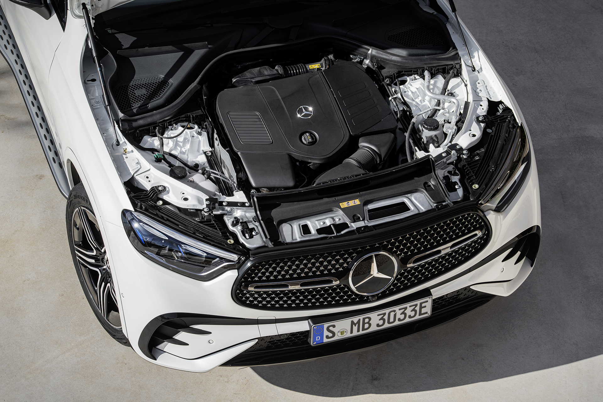 Mercedes predstavil nové GLC, bez hybridu nebude