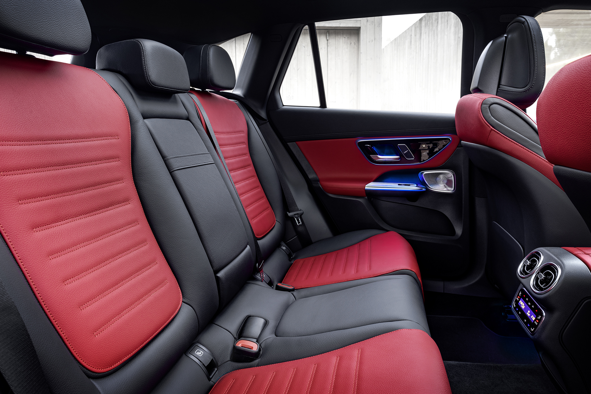Mercedes predstavil nové GLC, bez hybridu nebude