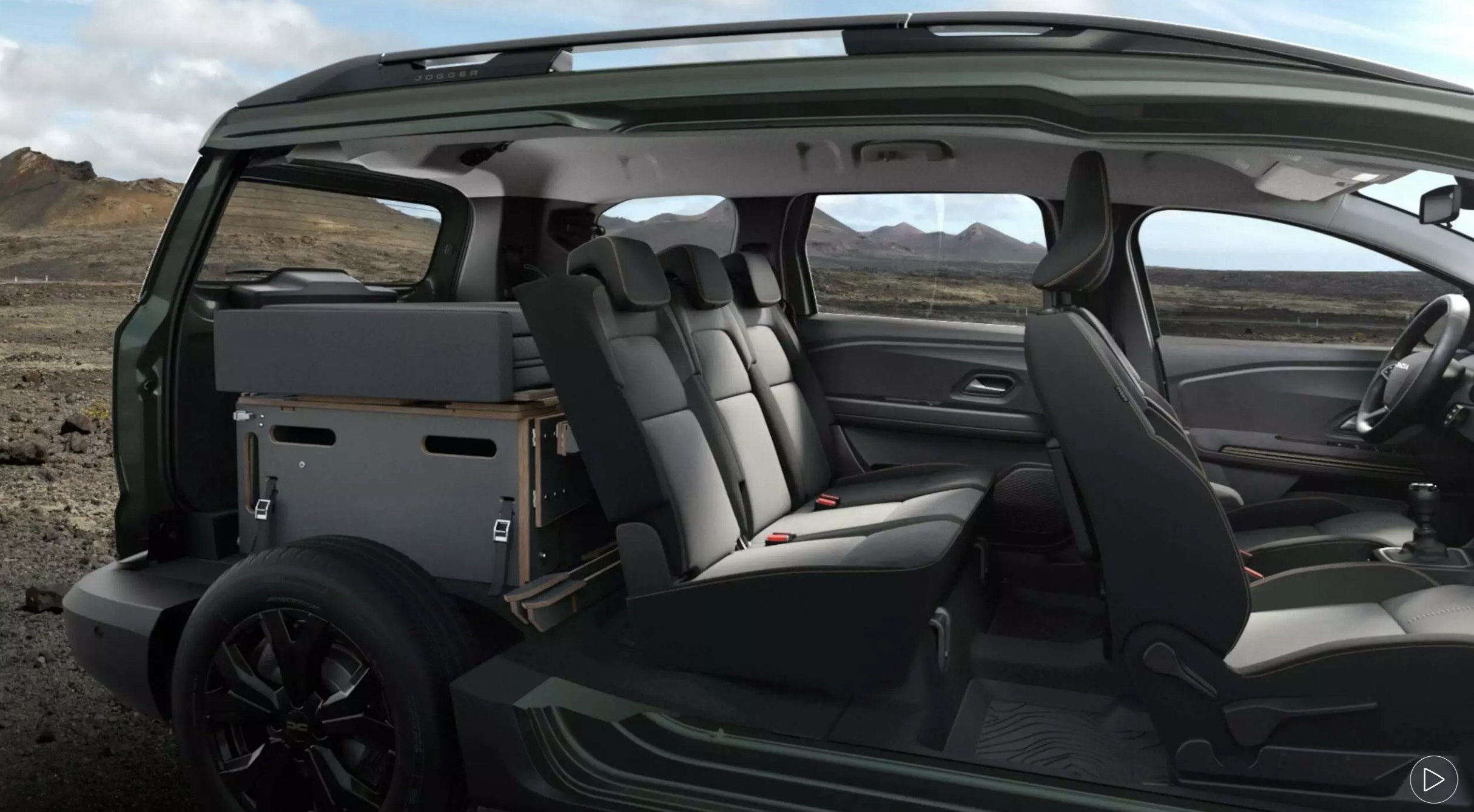 Dacia 2025 - Kempingová výbava InNature. 