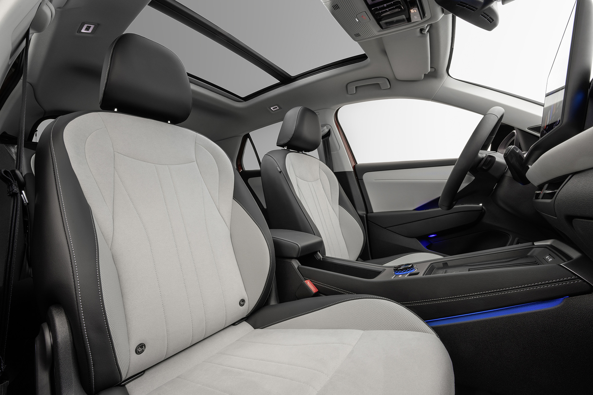 Nový VW T-Roc podrobne: Najdôležitejší model sa priblížil Tiguanu. Motorizácie, ceny, technika, rozmery, technická tabuľka