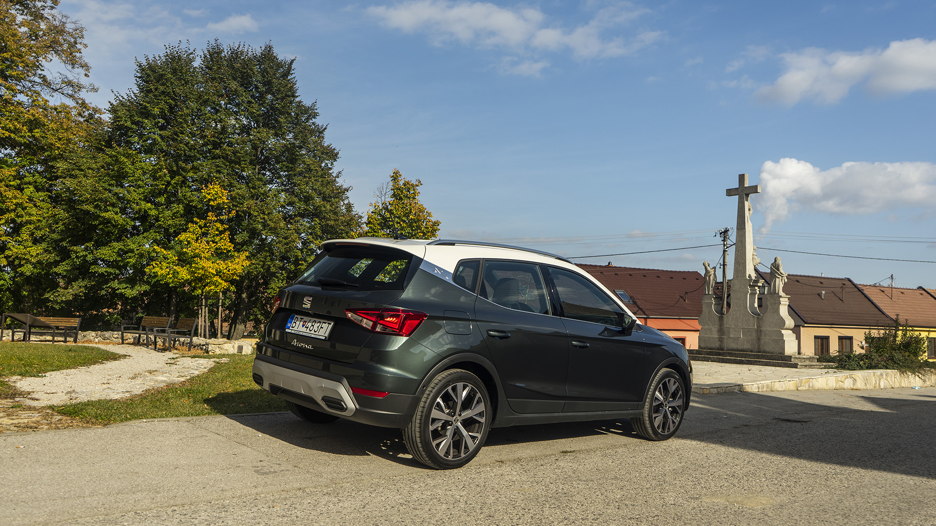 SEAT Arona je auto vhodné aj do mesta, inovácia ho ešte zlepšila