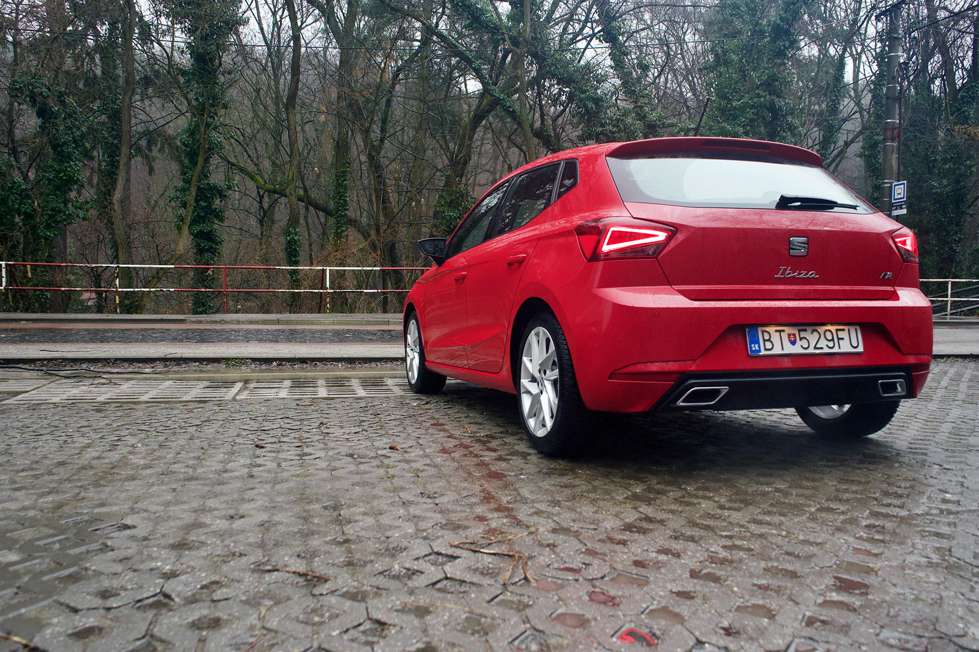 Prečo je SEAT Ibiza FR takmer hothatch?