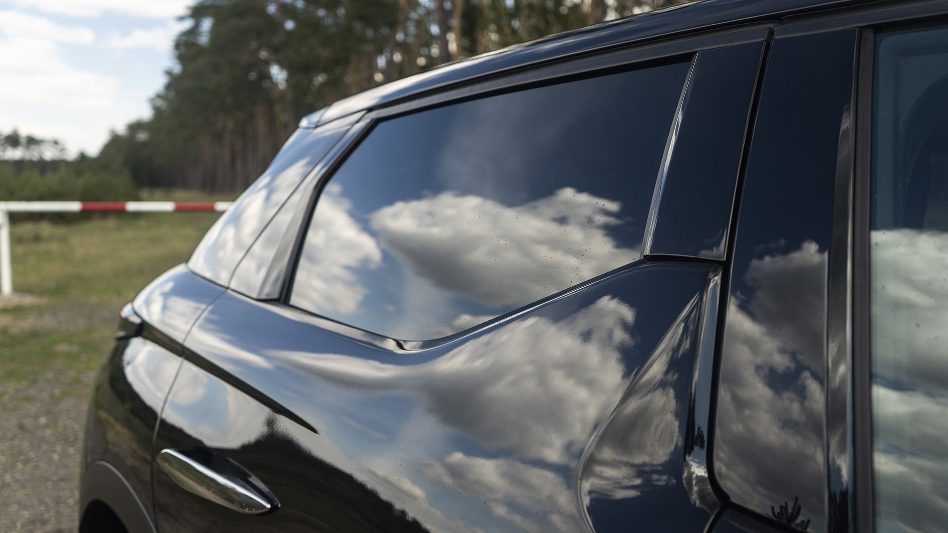 Aký je elektrický dS3 Crossback po 23-tisíc kilometroch?