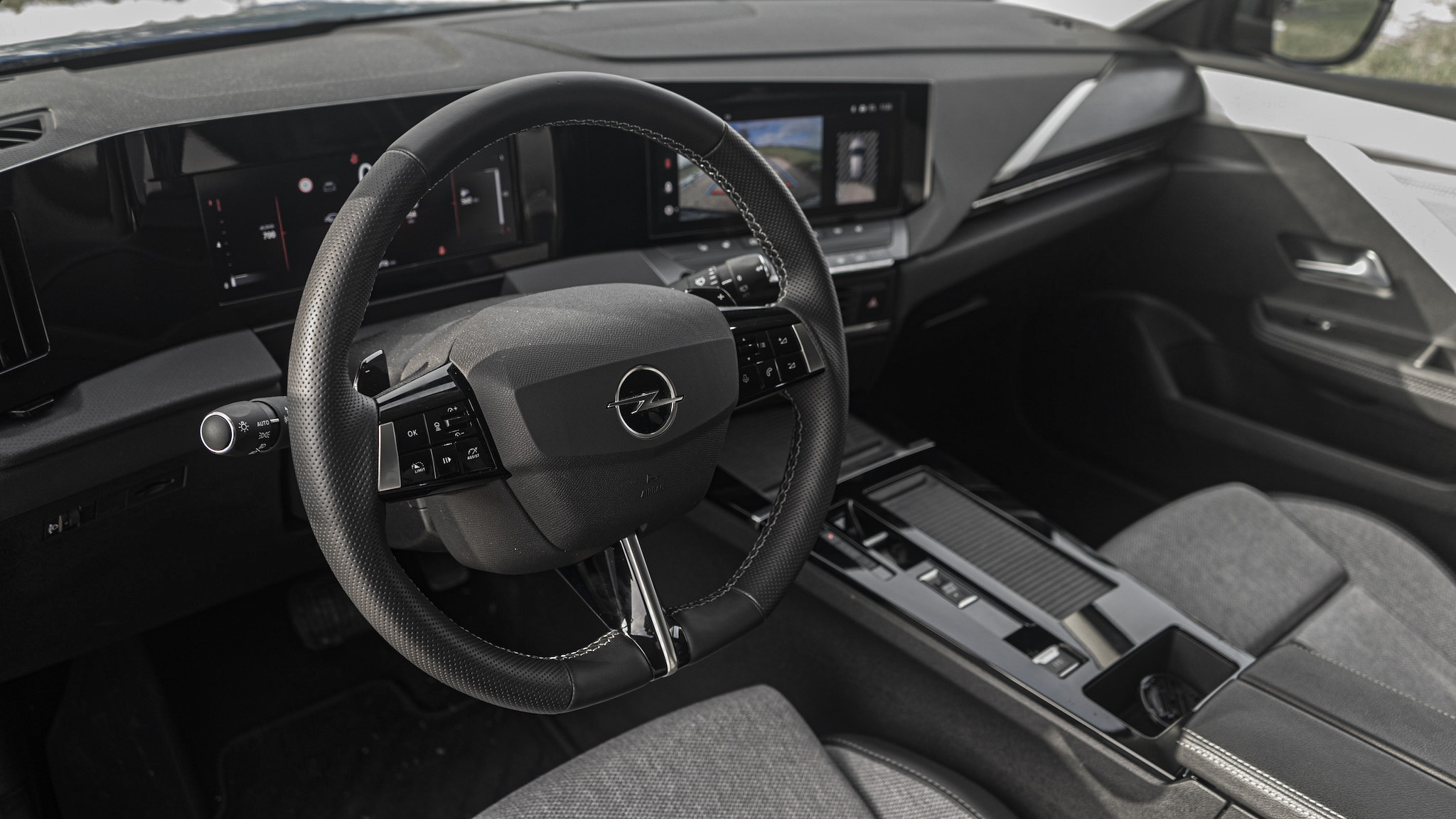 Nový Opel Astra mieri vysoko, stačí na to trojvalec?