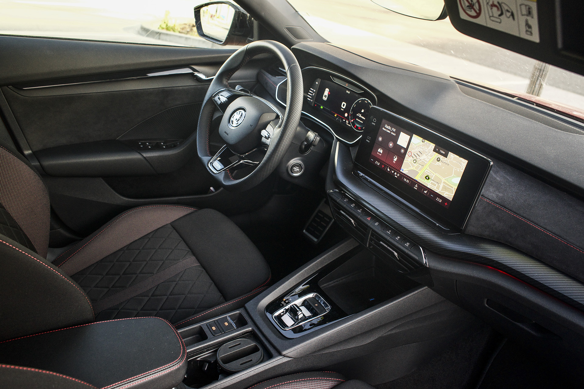 Škoda Octavia RS s benzínom je výborným daily a športovým autom zároveň