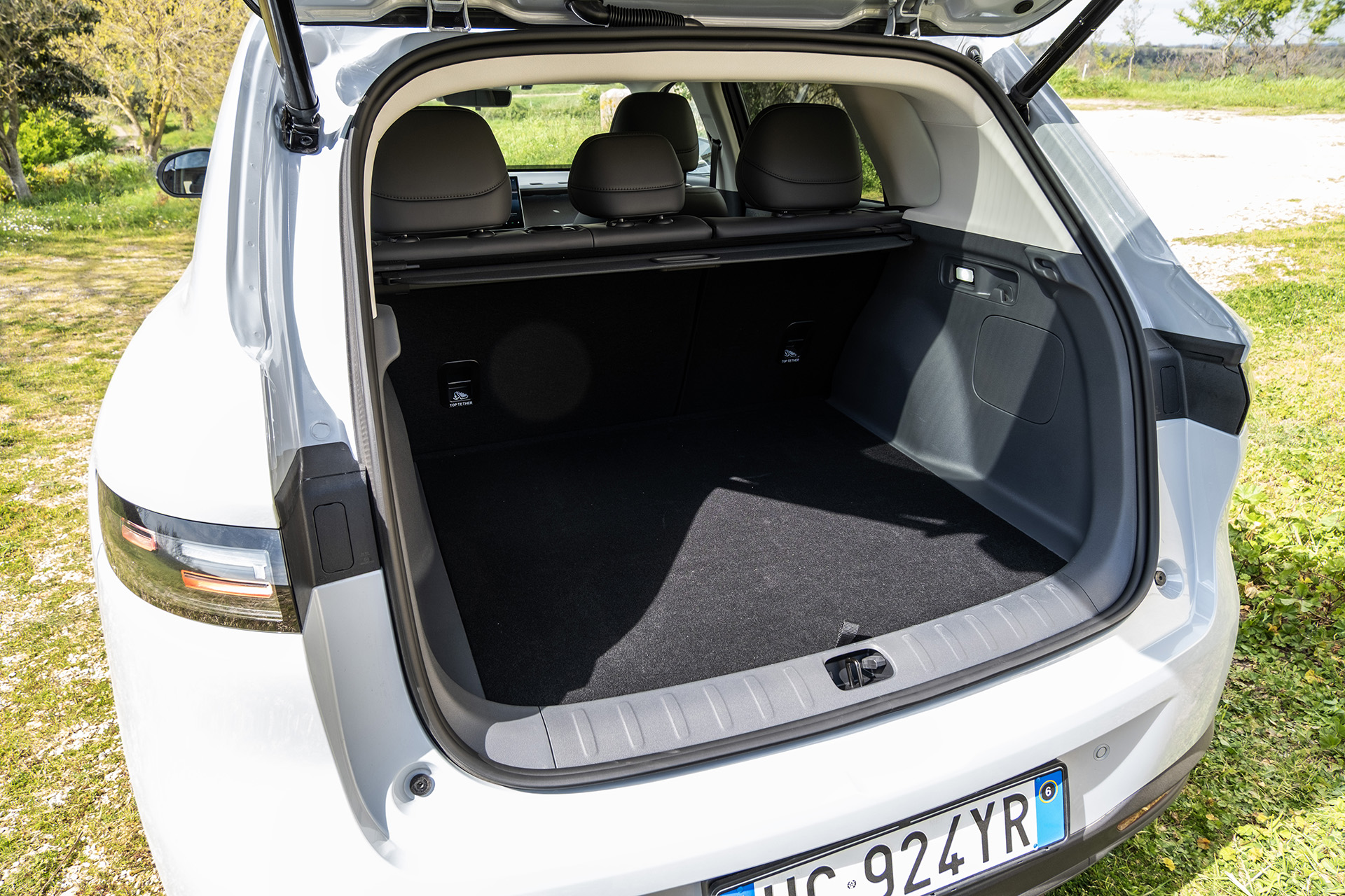 Leapmotor B10 Hybrid EV