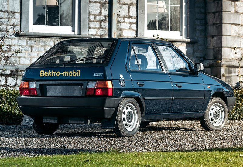 Tieto fotky musíte vidieť! Škoda vyrábala elektrický Favorit už pred 33 rokmi