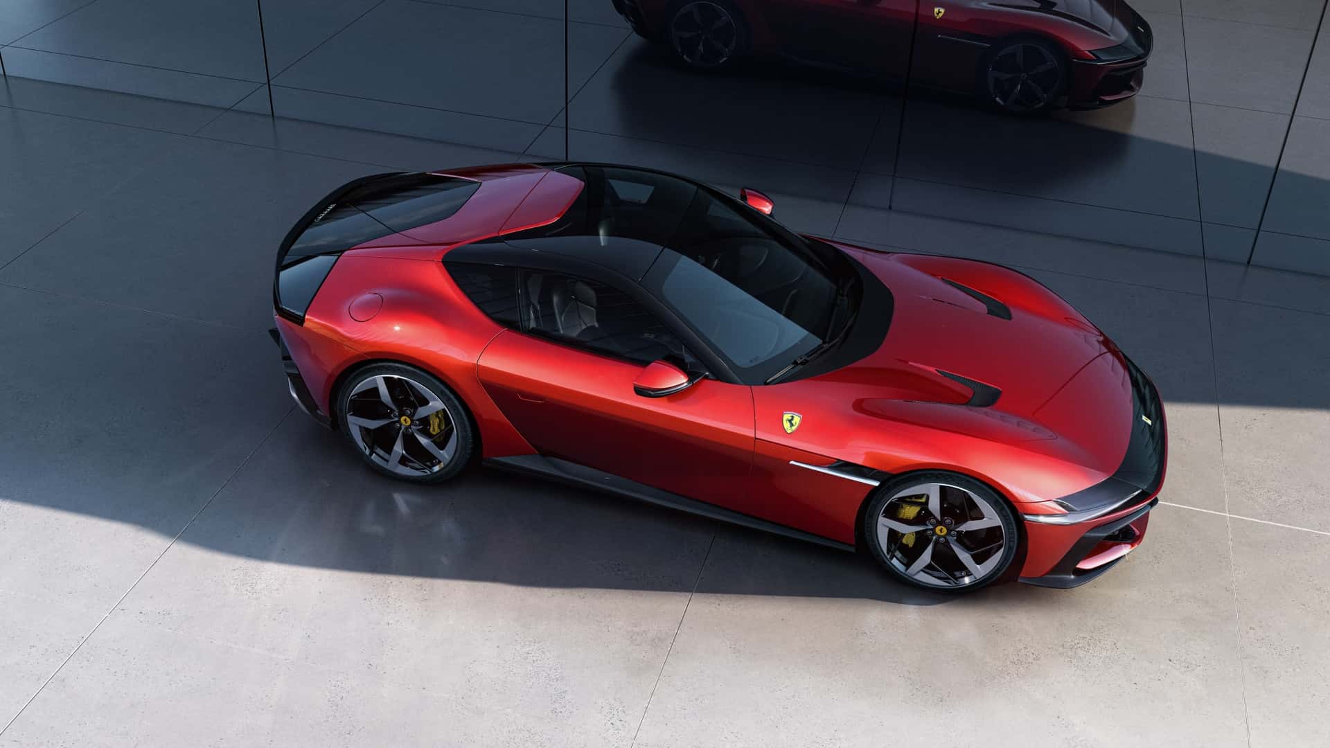 Ferrari 12cilindri ma stále poctivý dvanásťvalec