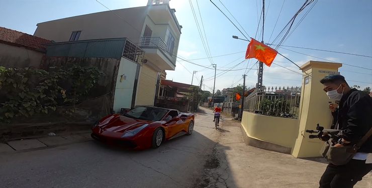 Ferrari za 800 €! Nadšenci ho postavili doma a jazdí!