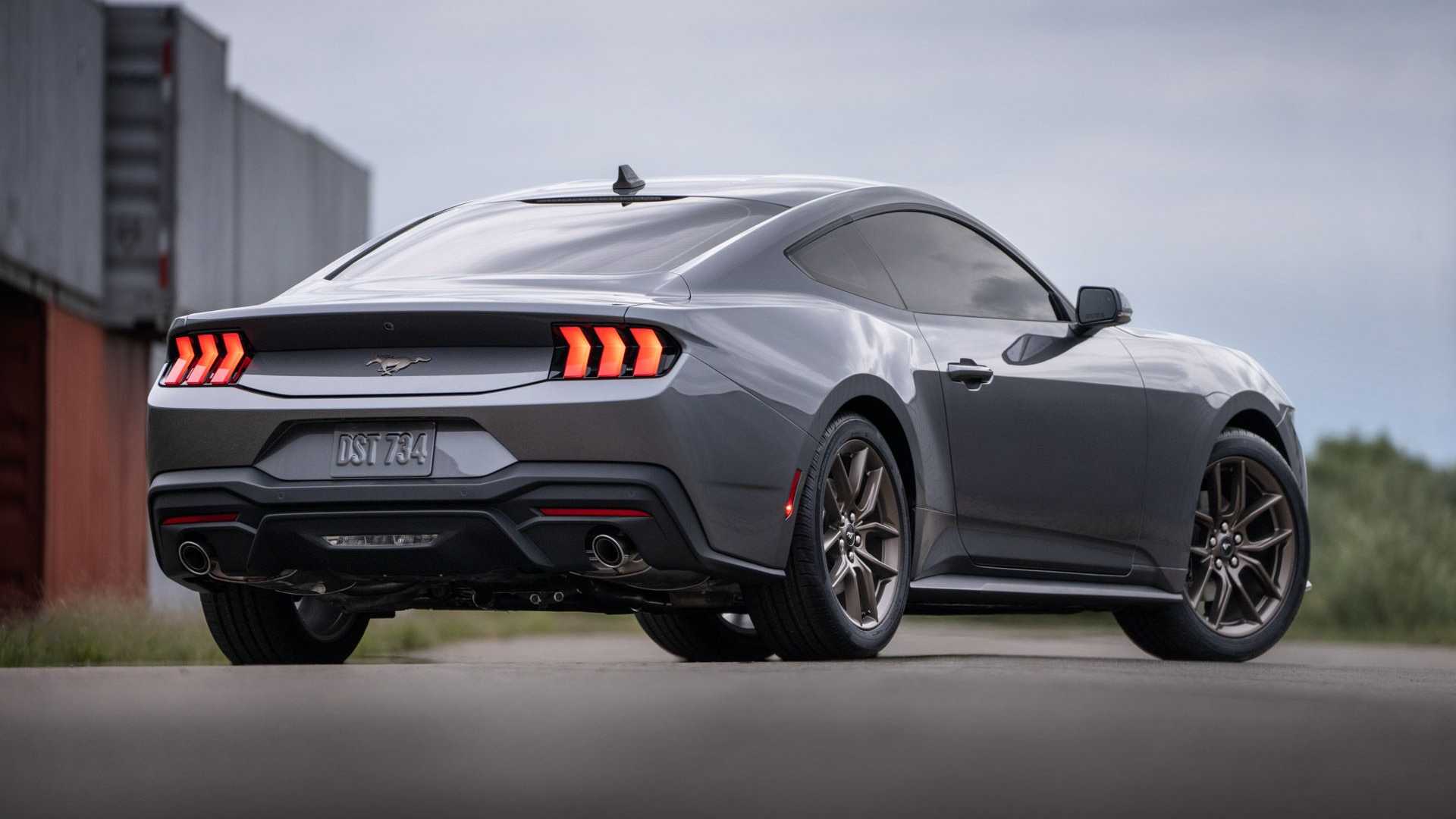 Nový Mustang je tu, má stále V8