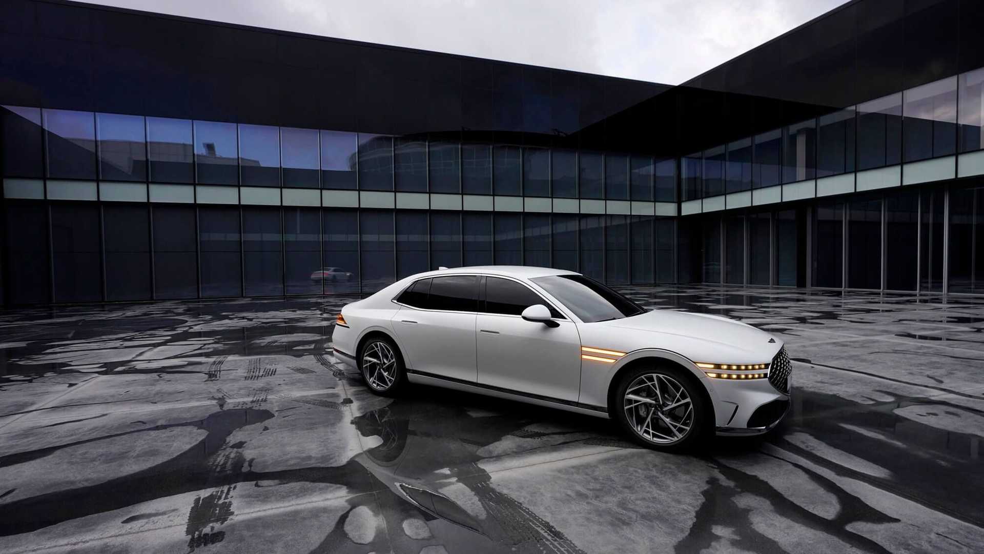 Genesis G90: Konkuruje veľkým sedanom a má svojský štýl