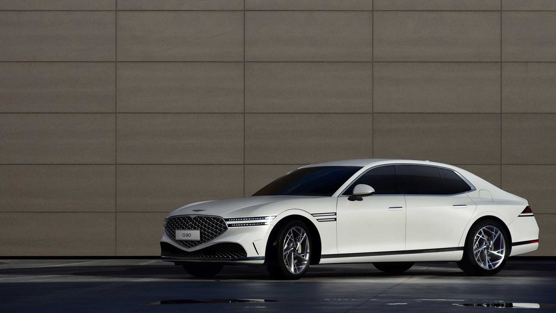 Genesis G90: Konkuruje veľkým sedanom a má svojský štýl