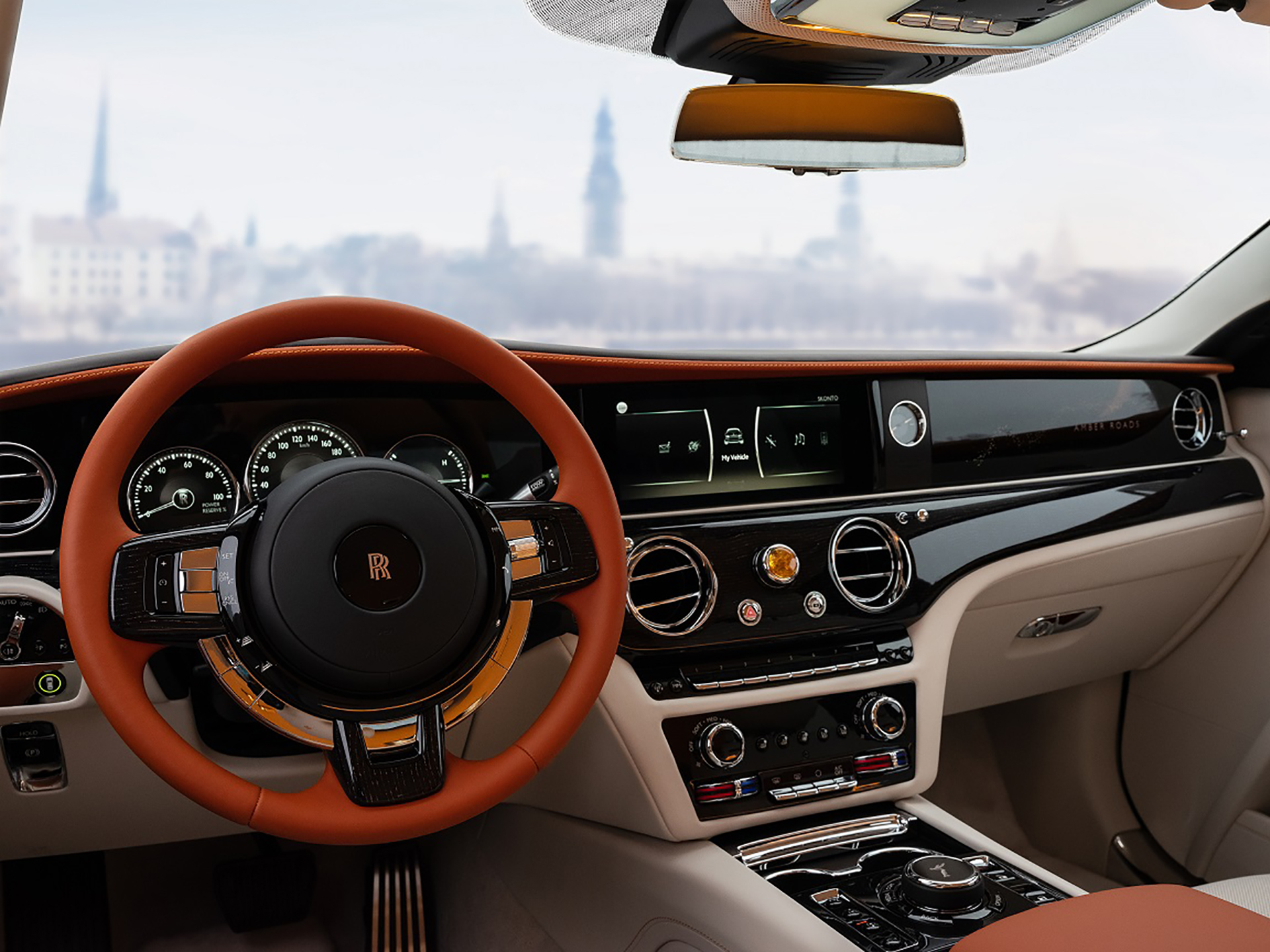 Rolls-Royce Ghost ukazuje špeciálnu sériu Amber Roads