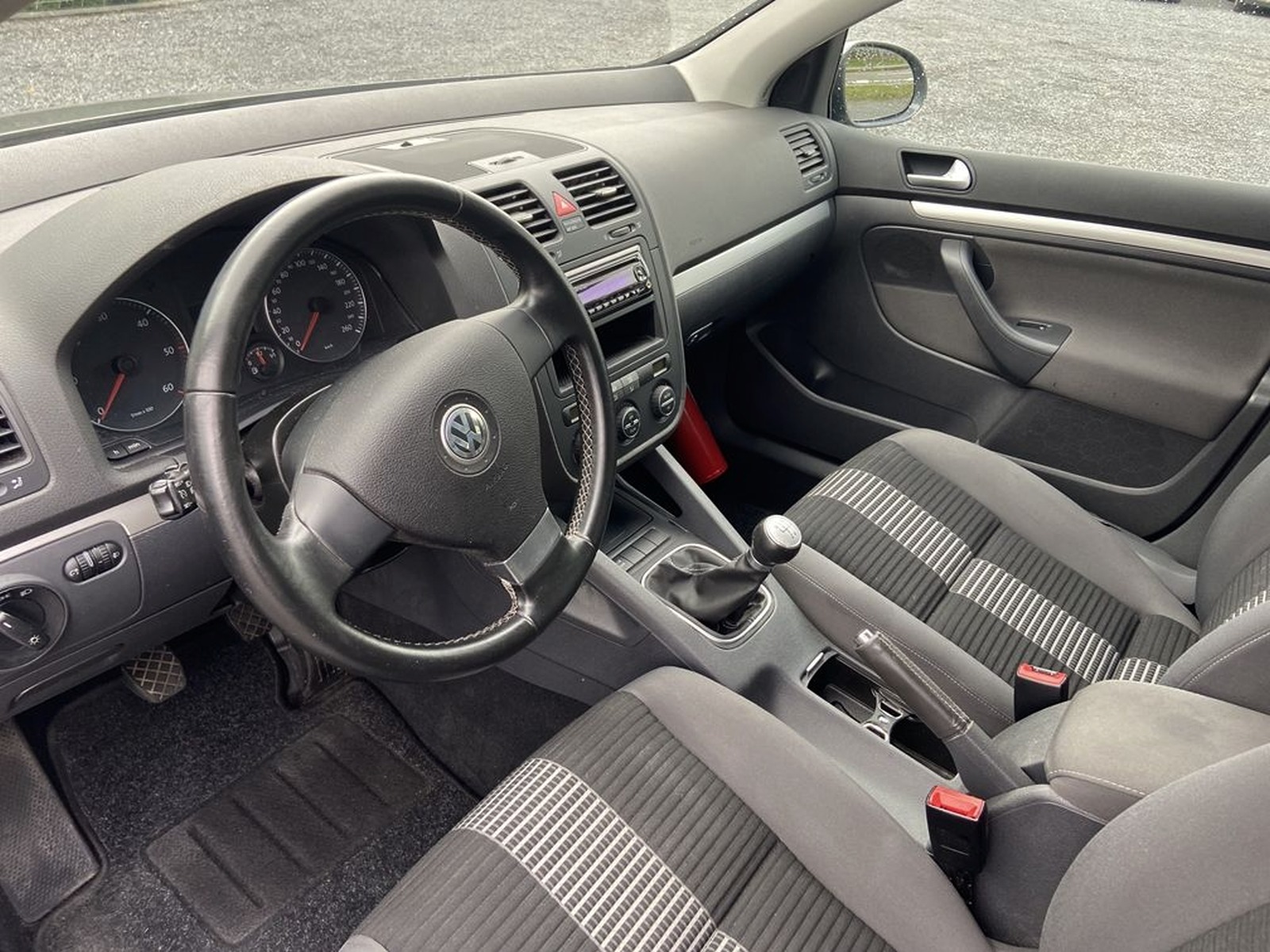 Skoro nejazdený Golf TDI za 6 500 €!