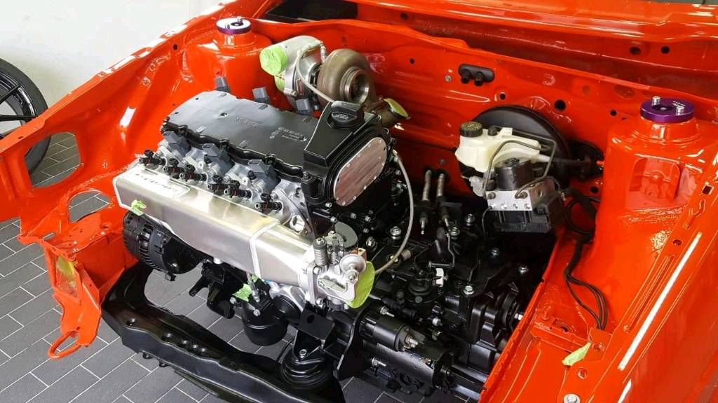 33 ročný Golf s výkonom 800 koní za cenu Octavie