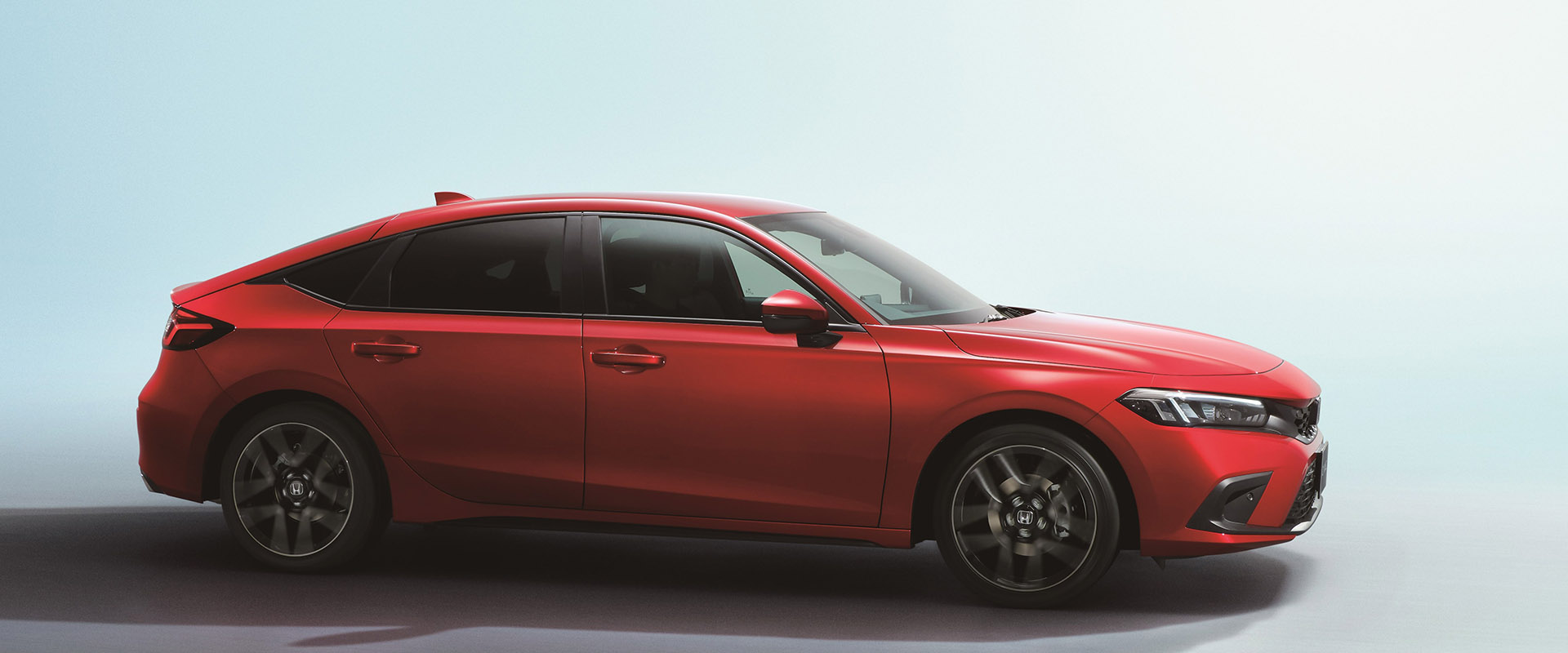 Honda Civic sa ukázala v novej generácii, má miernejší vzhľad