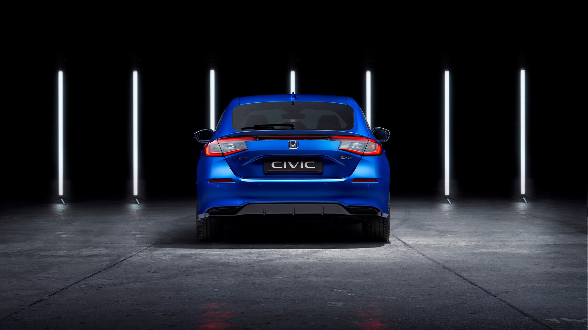 Nová Honda Civic prichádza s elegantnými tvarmi a hybridom e:HEV