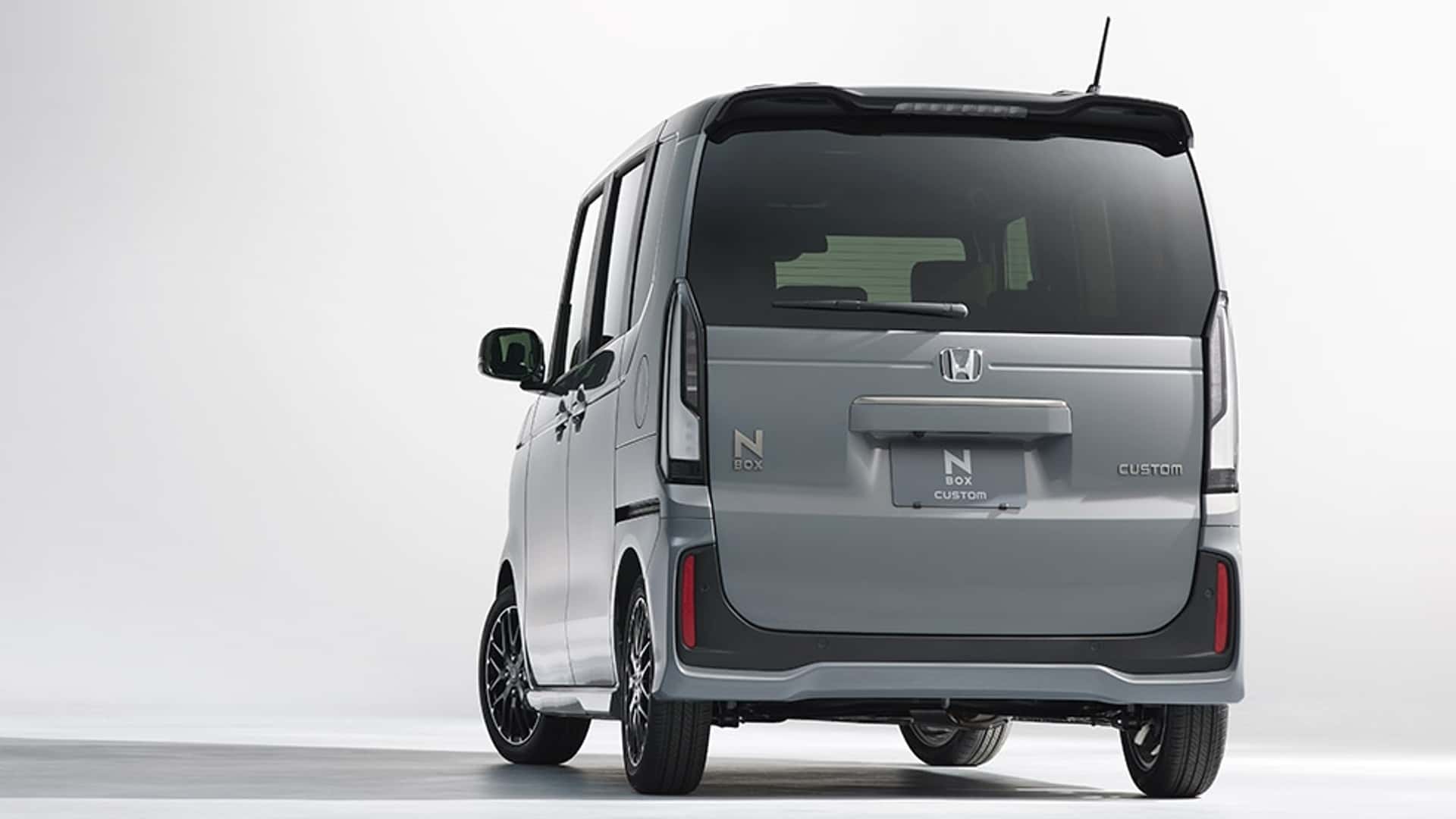 Honda N-Box: Divné meno, malé disky, veľa miesta vnútri