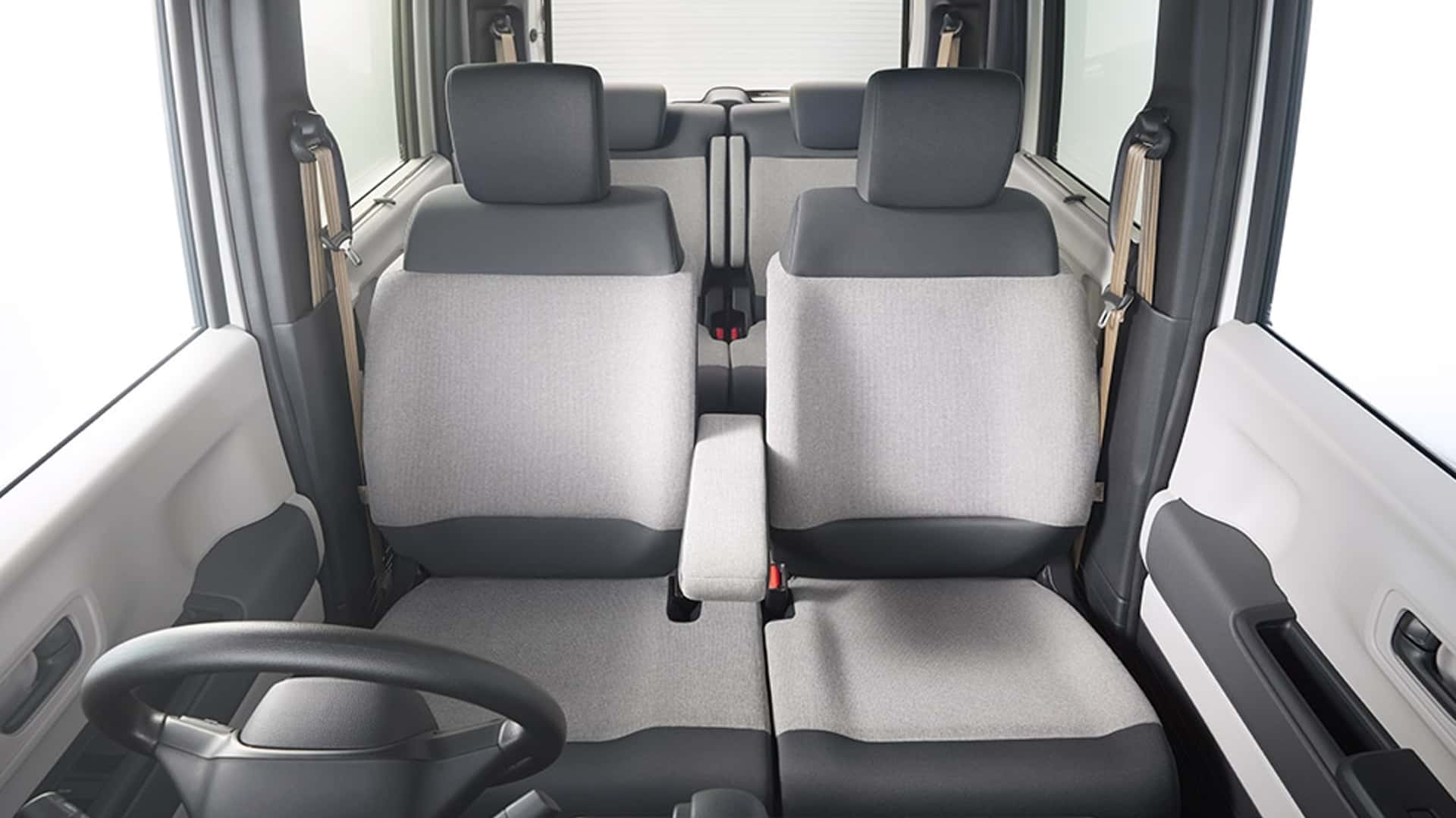 Honda N-Box: Divné meno, malé disky, veľa miesta vnútri