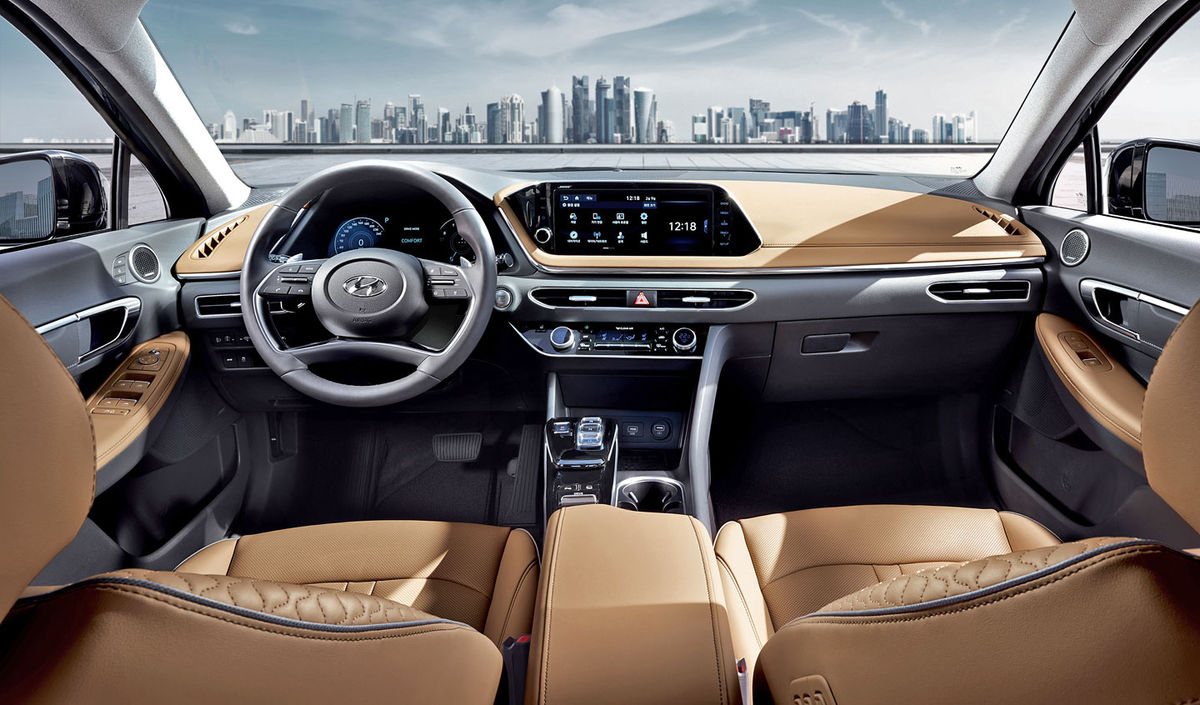 Hyundai Sonata interiér