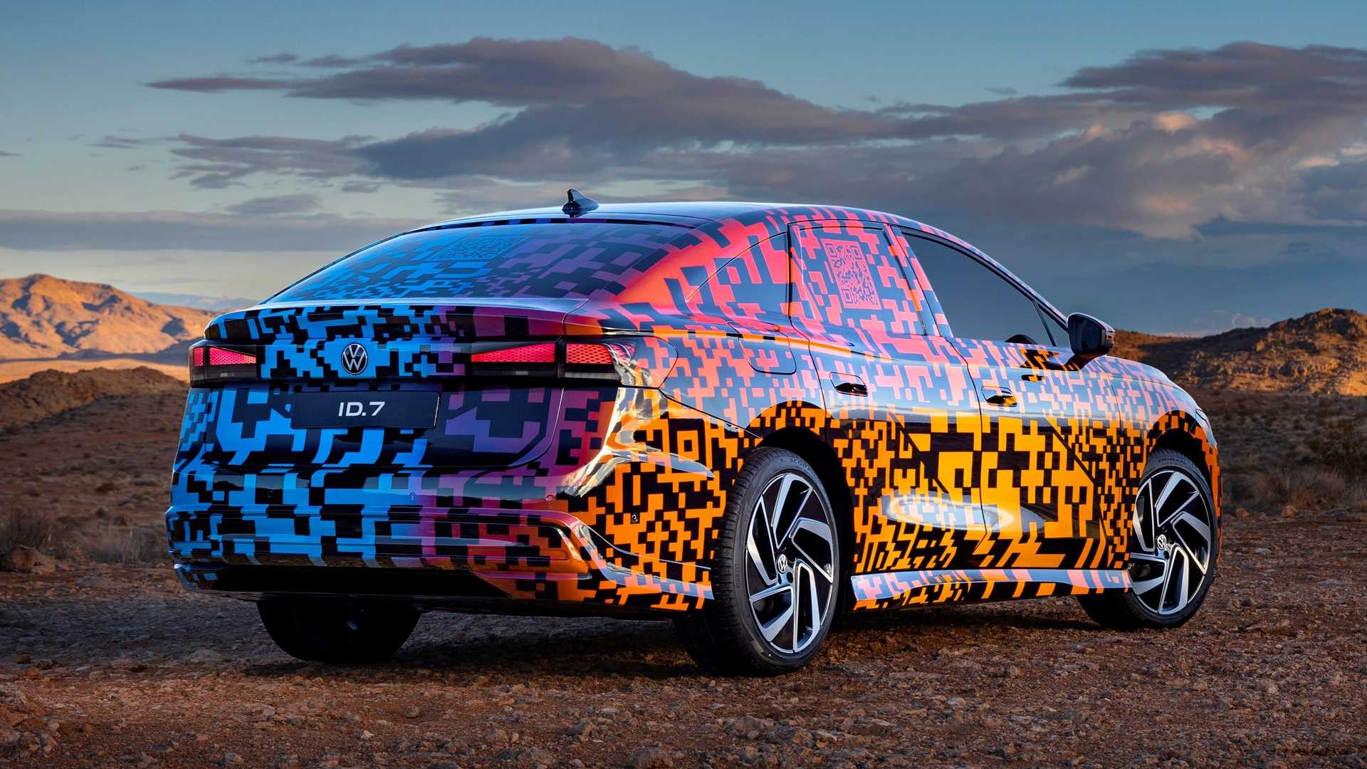 Passat na elektriku? Volkswagen ID.7 ukazuje krivky