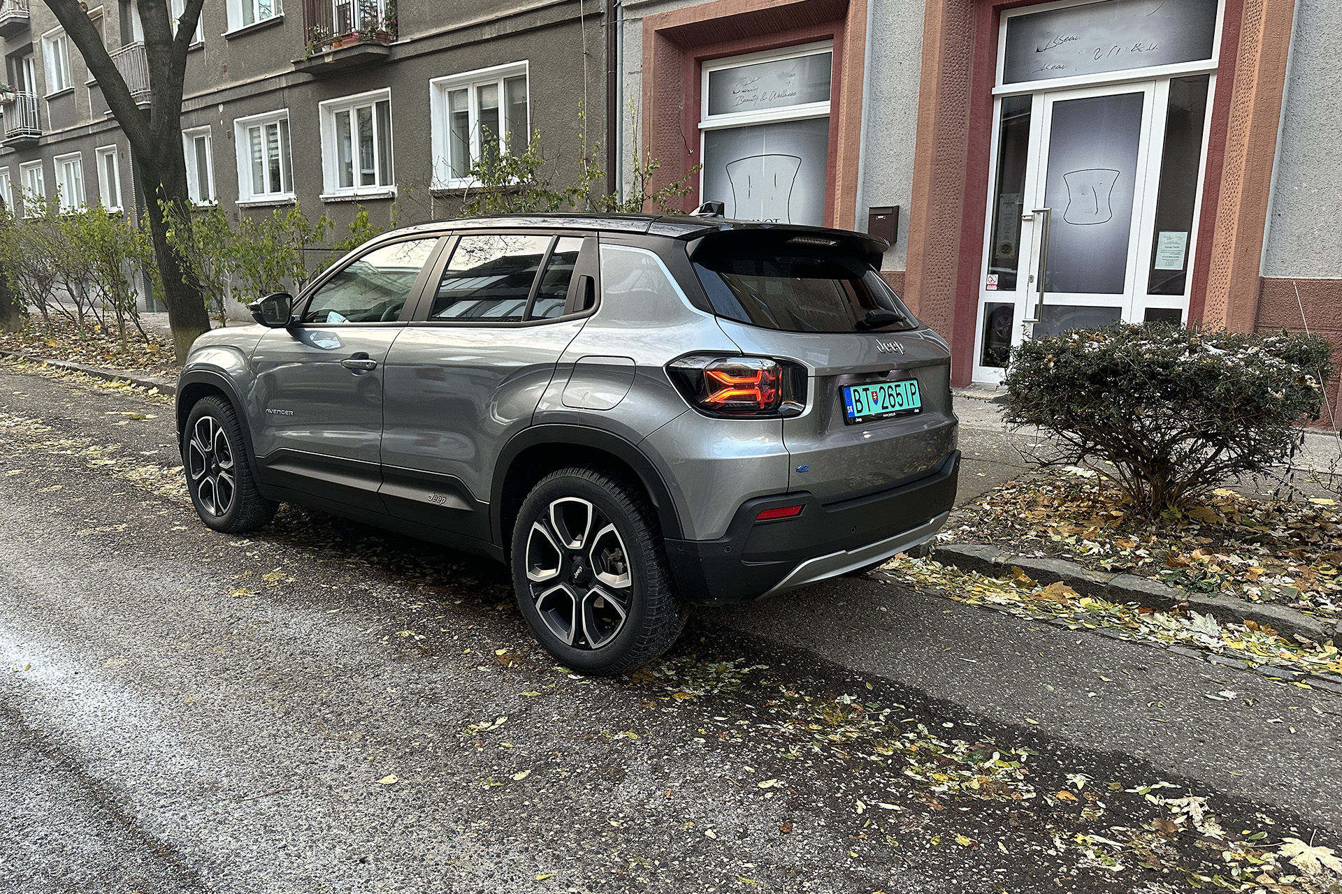 Jeep Avenger EV: Nové komponenty pomáhajú elektroplatforme Stellantisu