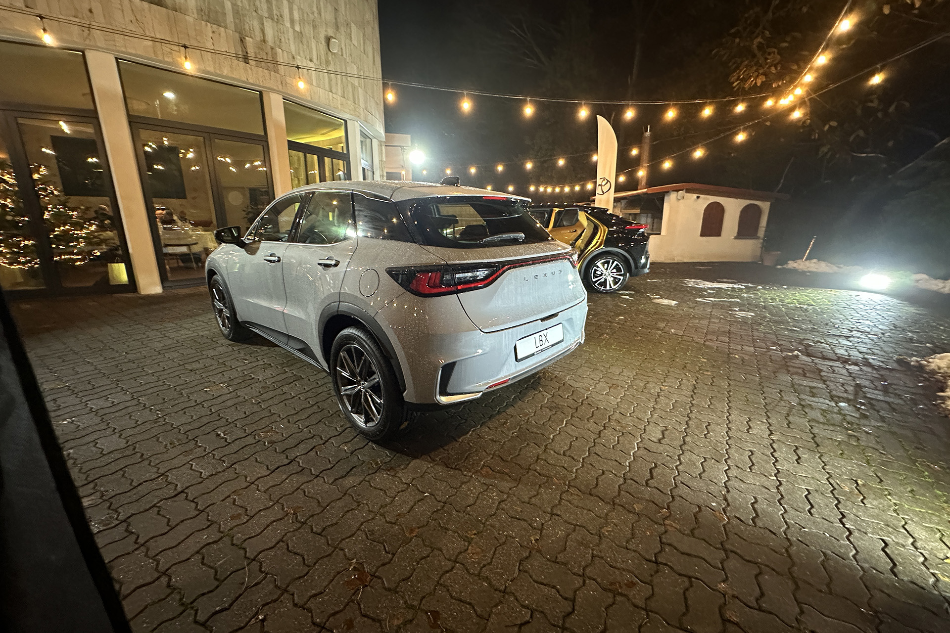 Lexus LBX chce zobrať prémiové crossovery útokom