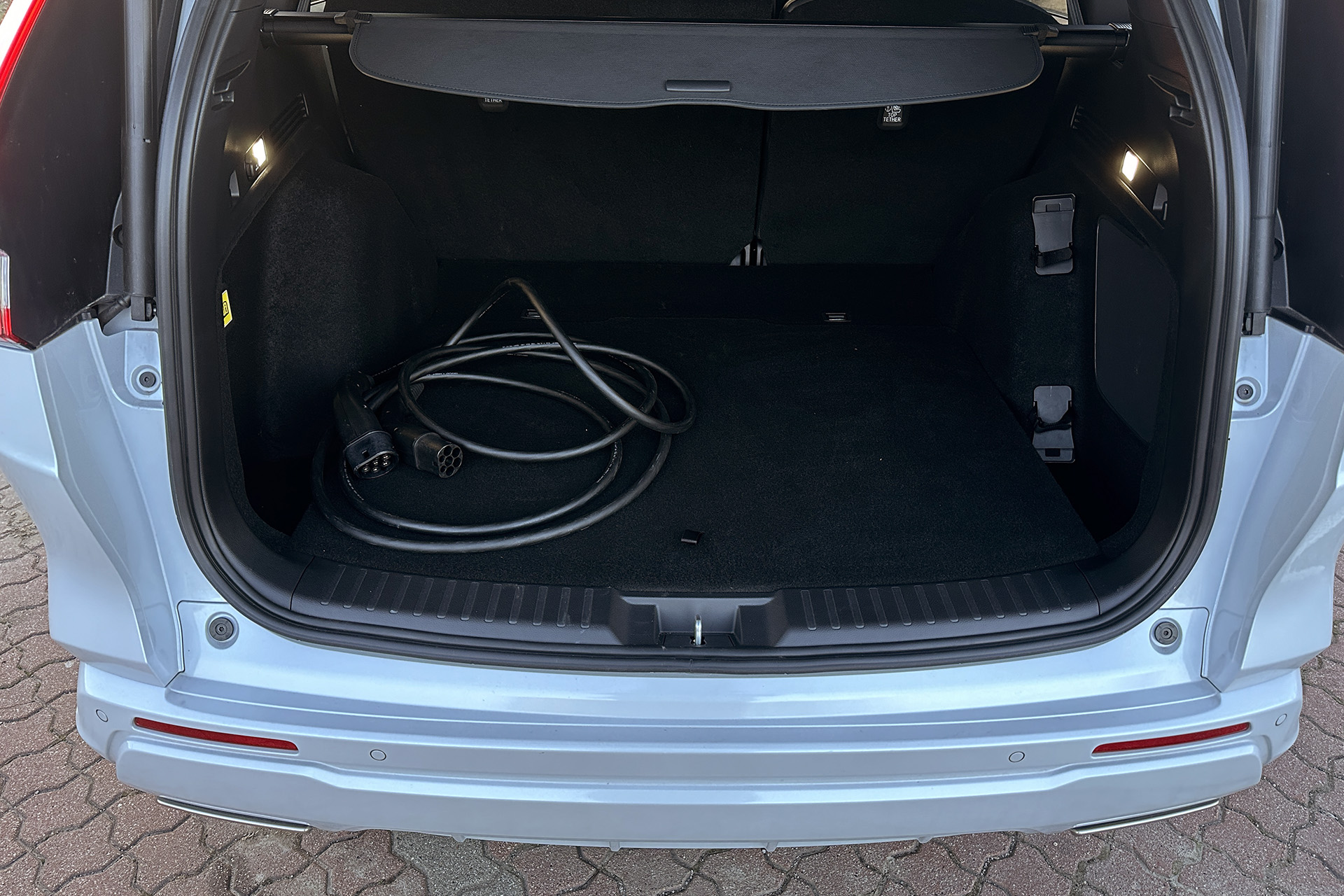 Toto je prvý plug-in hybrid Honda CR-V, aký je v realite?